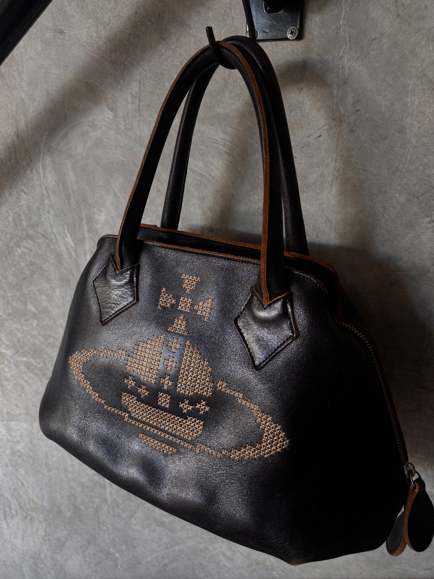VIVIENNE WESTWOOD ORB STITCH BAG