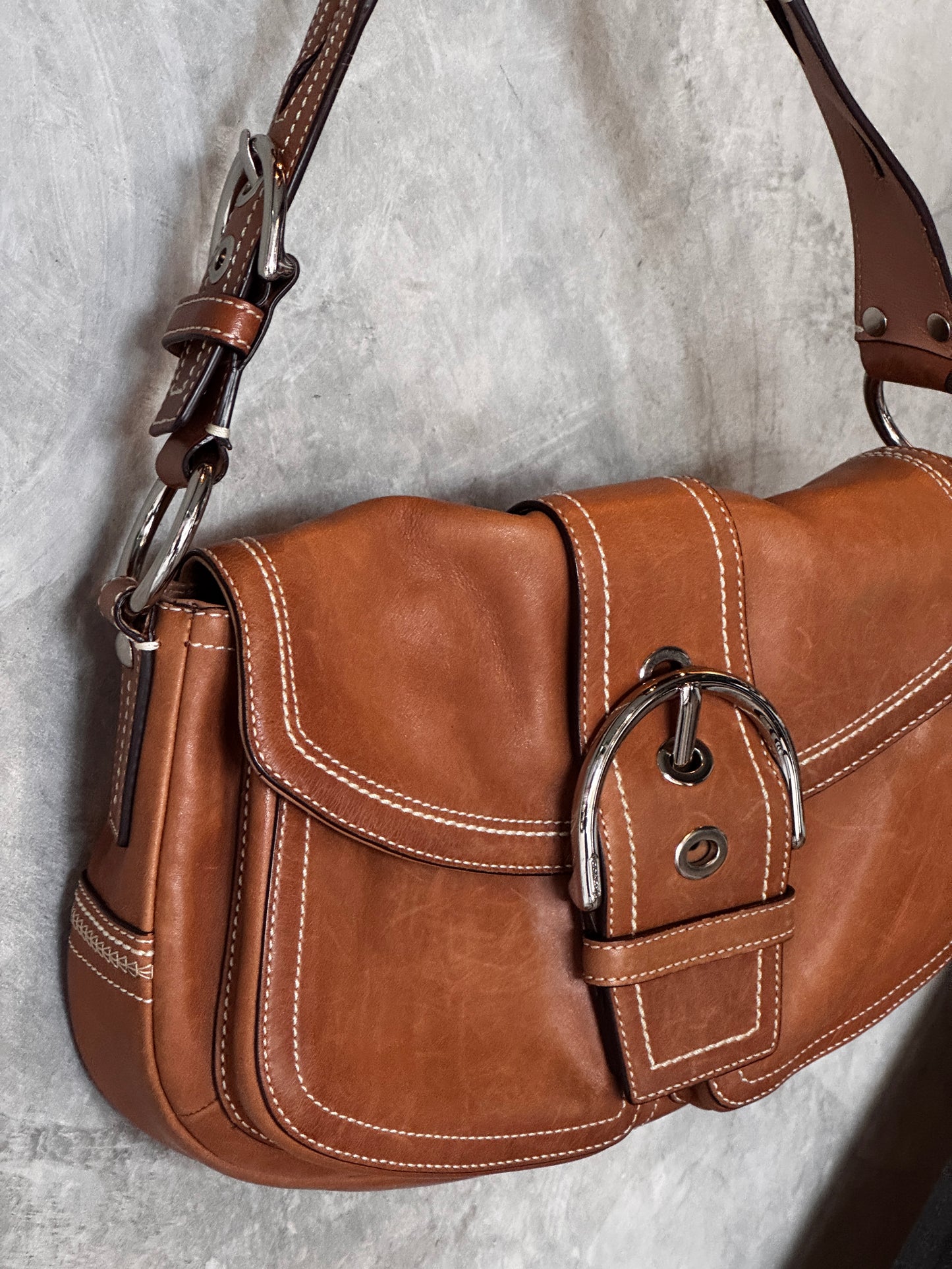 VINTAGE SOHO COACH SHOULDER BAG