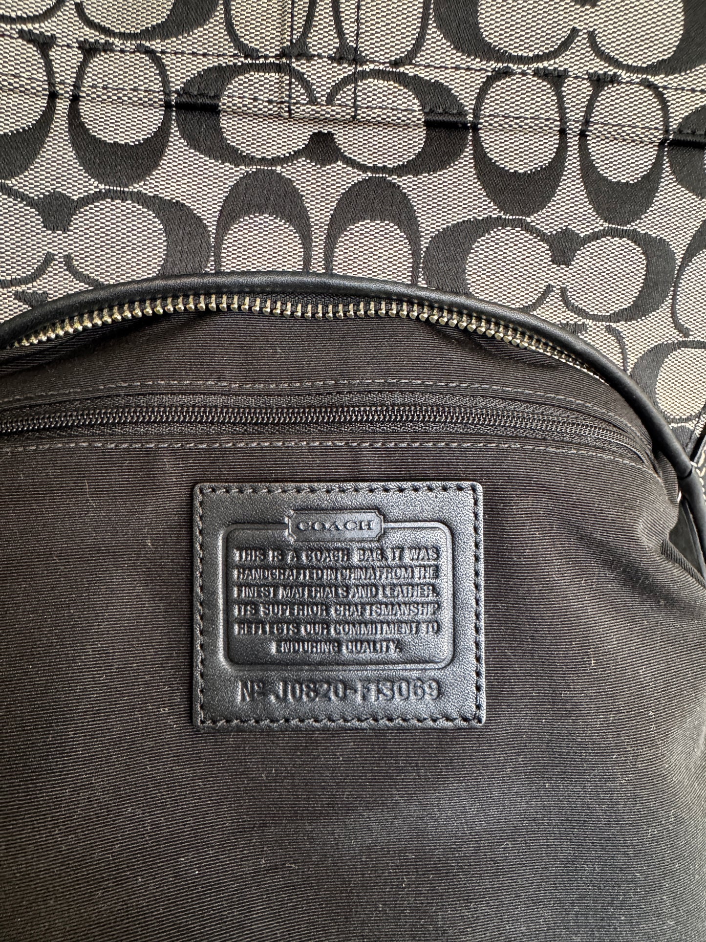 VINTAGE COACH BLACK AND GREY HAMPTON HOBO SHOULDER BAG