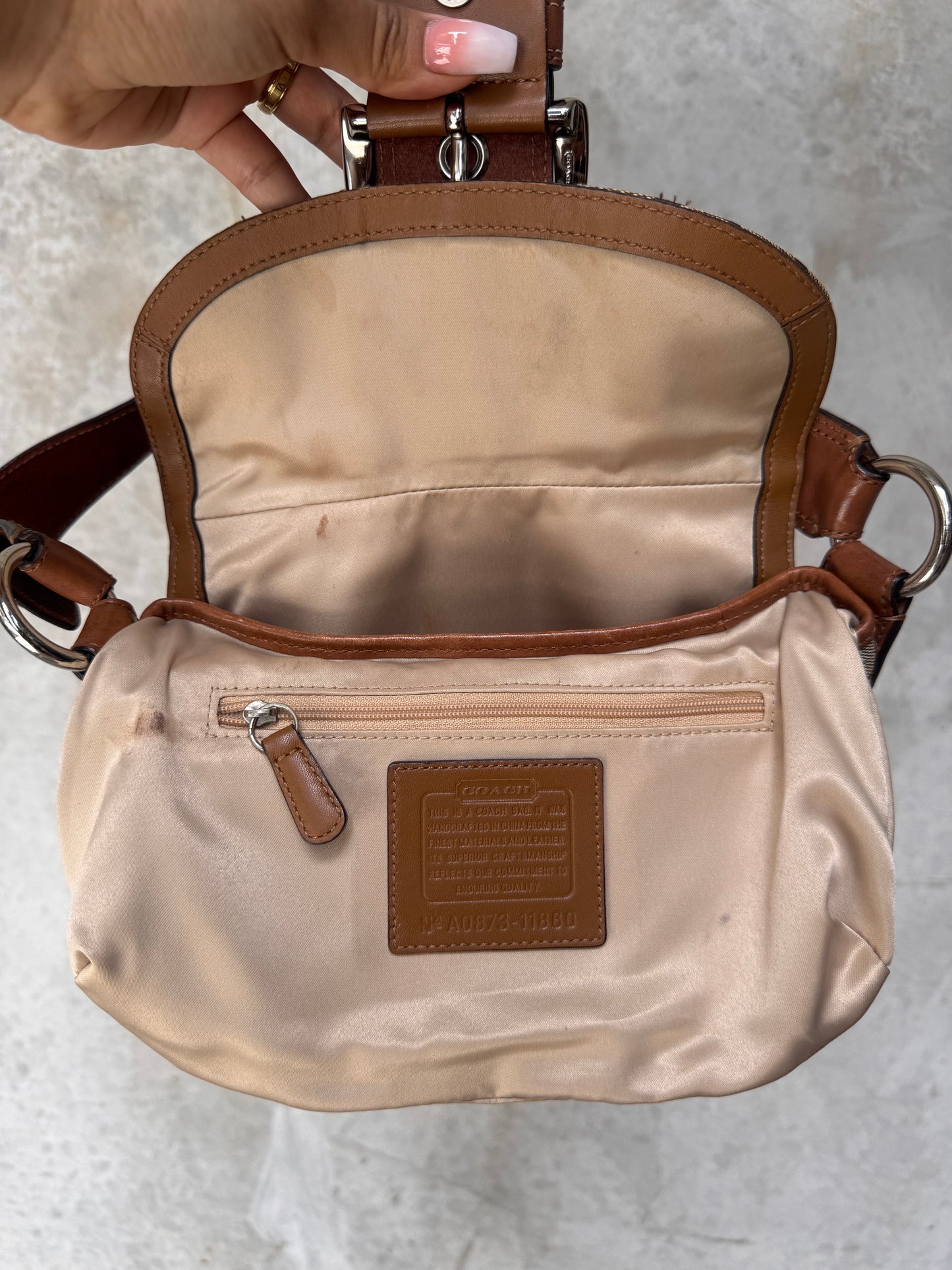 VINTAGE COACH Y2K SOHO HANDBAG