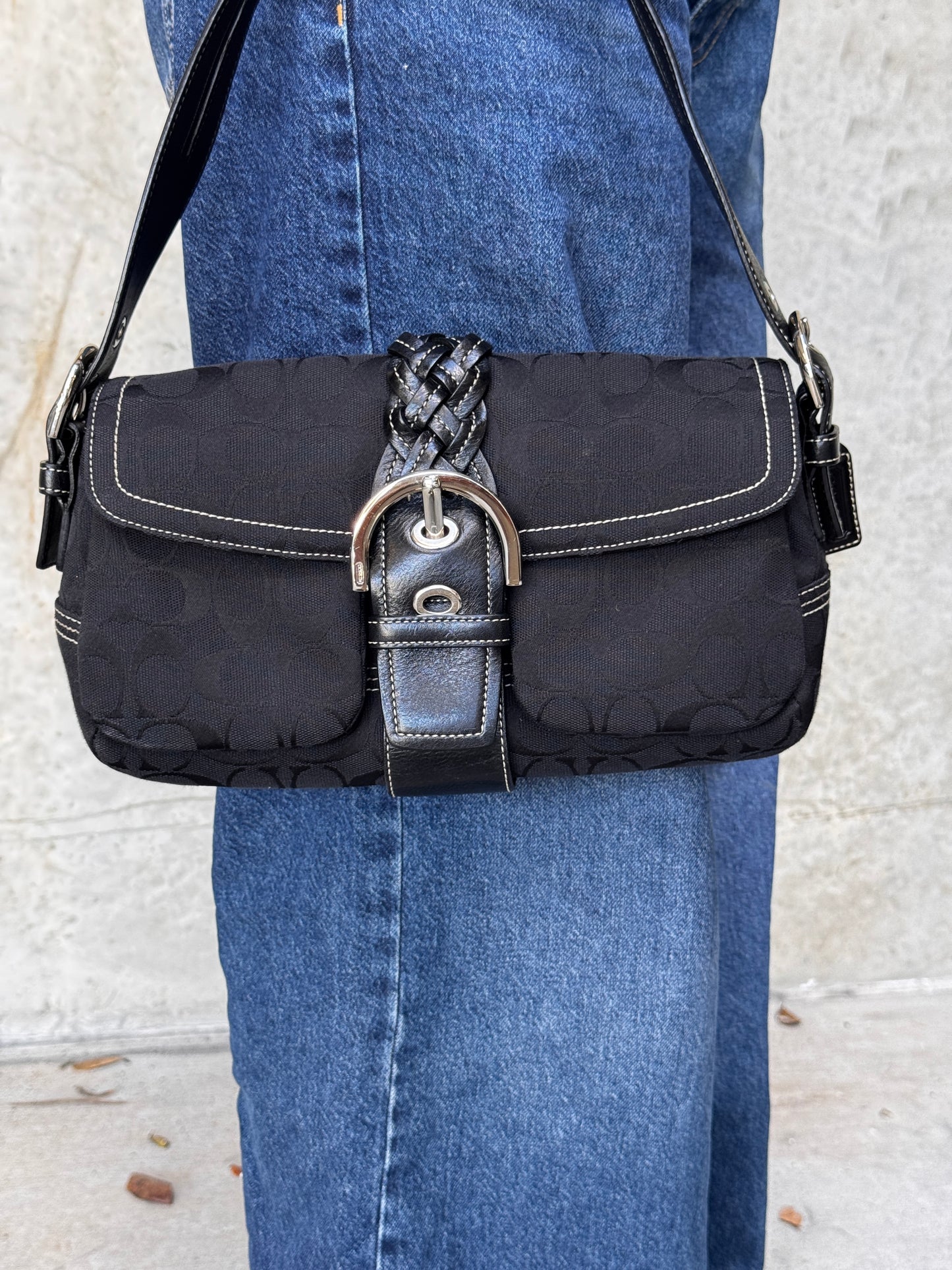 VINTAGE COACH BLACK SOHO HANDBAG