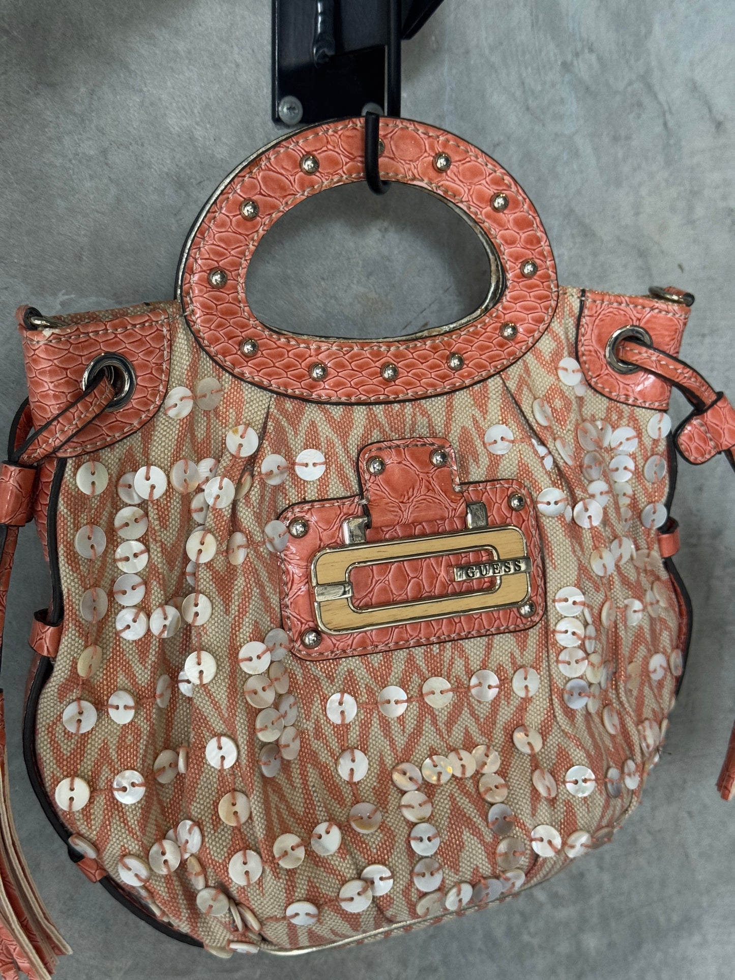 VINTAGE GUESS Y2K BUTTON HANDBAG