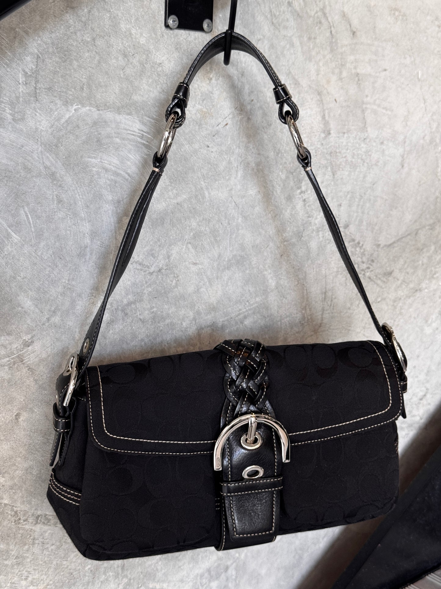VINTAGE COACH BLACK SOHO HANDBAG