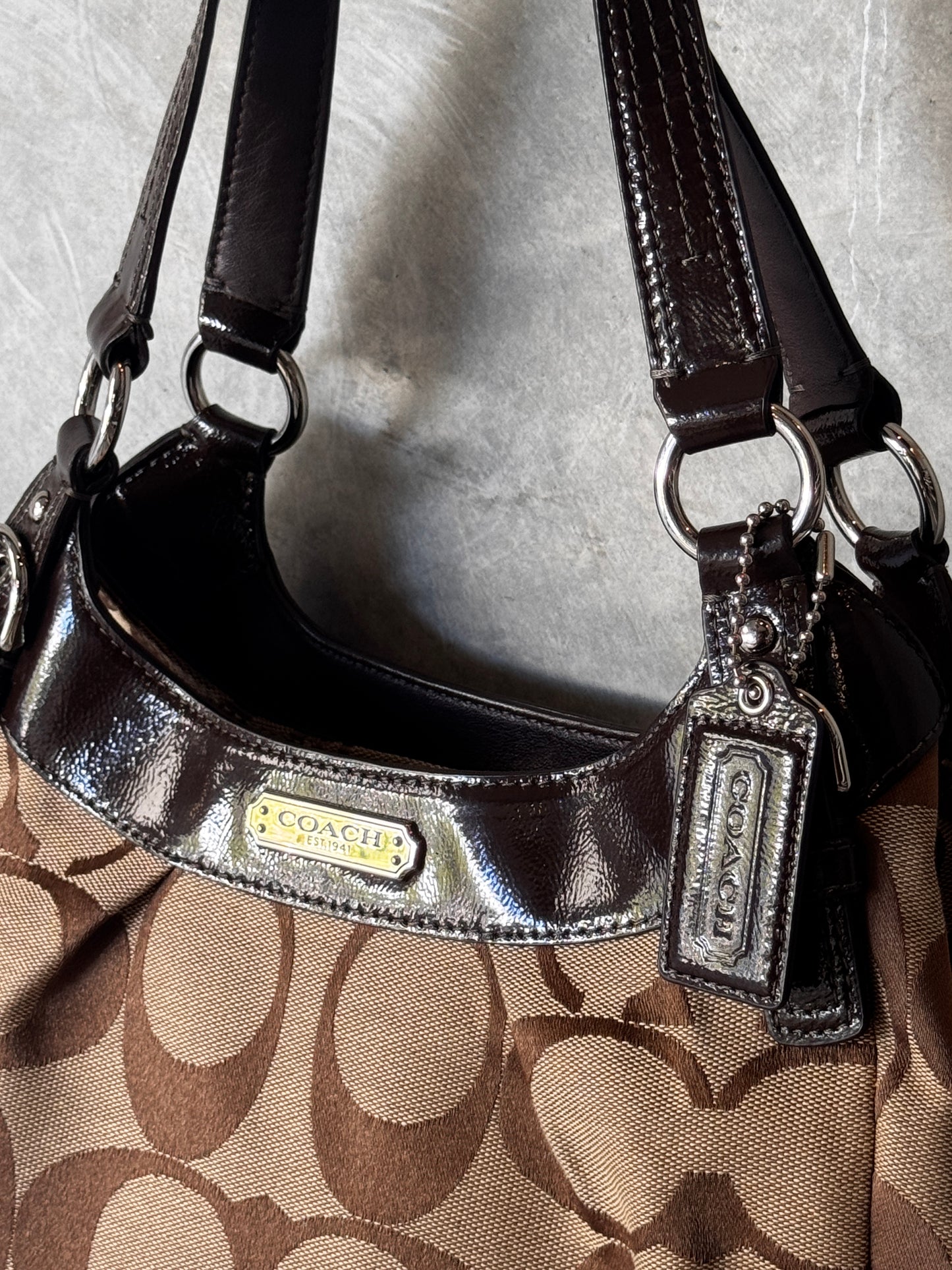 VINTAGE COACH BROWN SOHO SIGNATURE HANDBAG