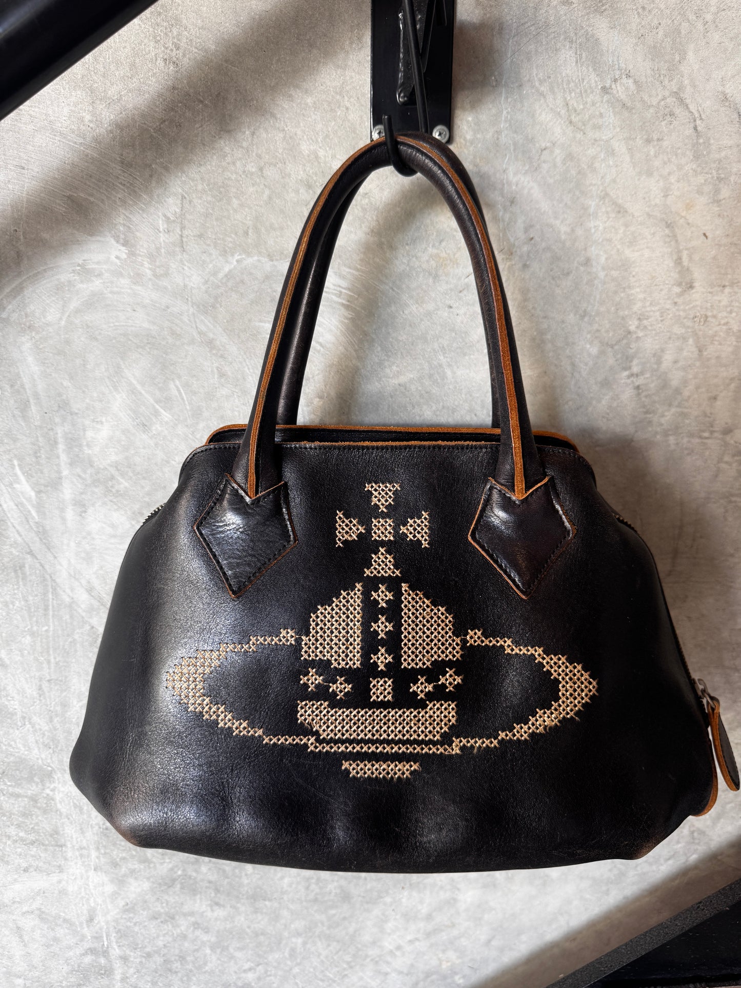 VIVIENNE WESTWOOD ORB STITCH BAG