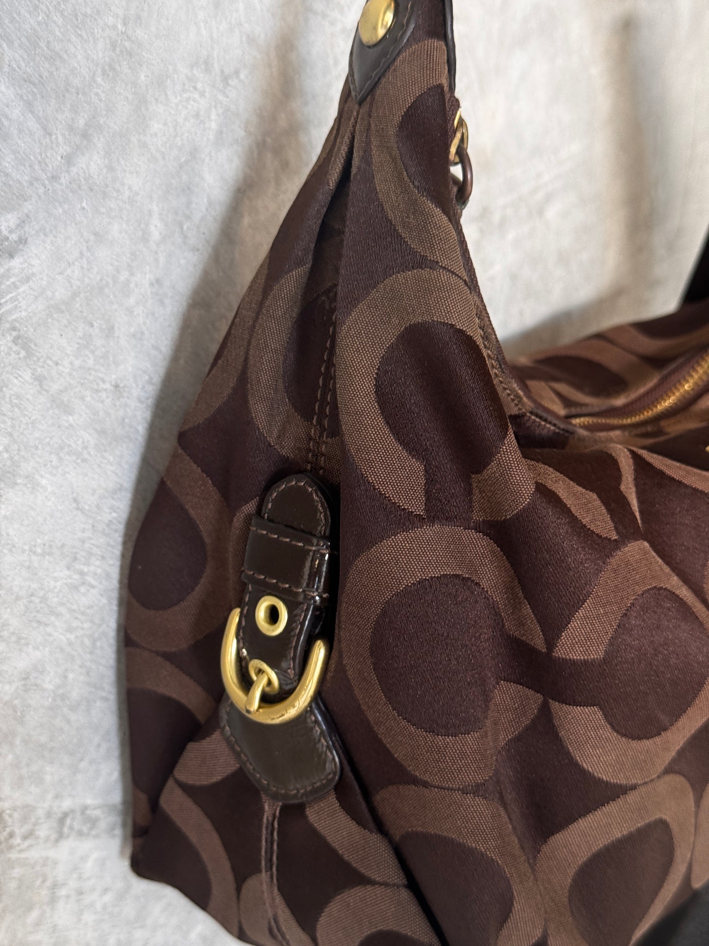 VINTAGE COACH MADISON BROWN HANDBAG