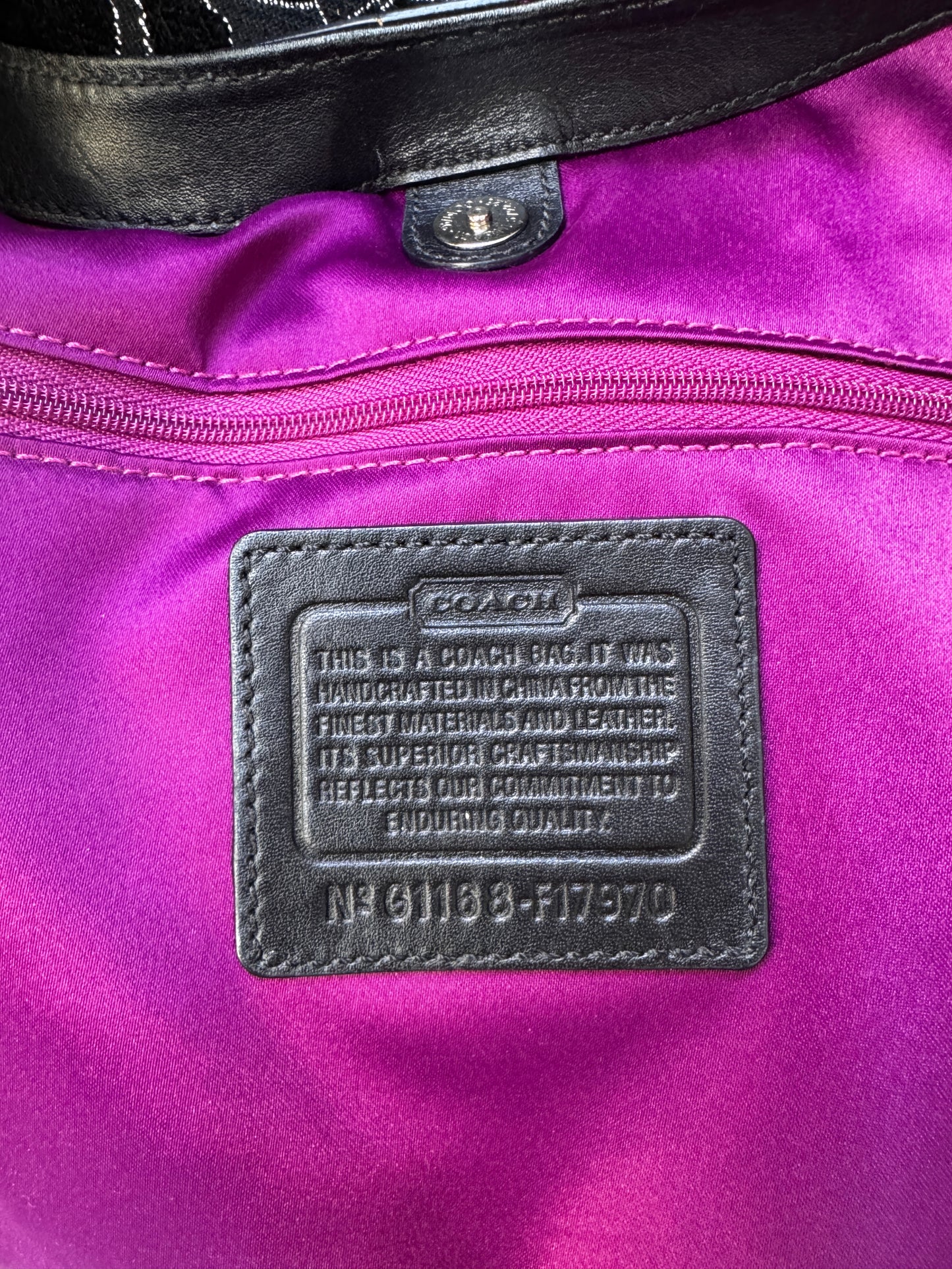 COACH SOHO SIGNATURE BLACK HANDBAG