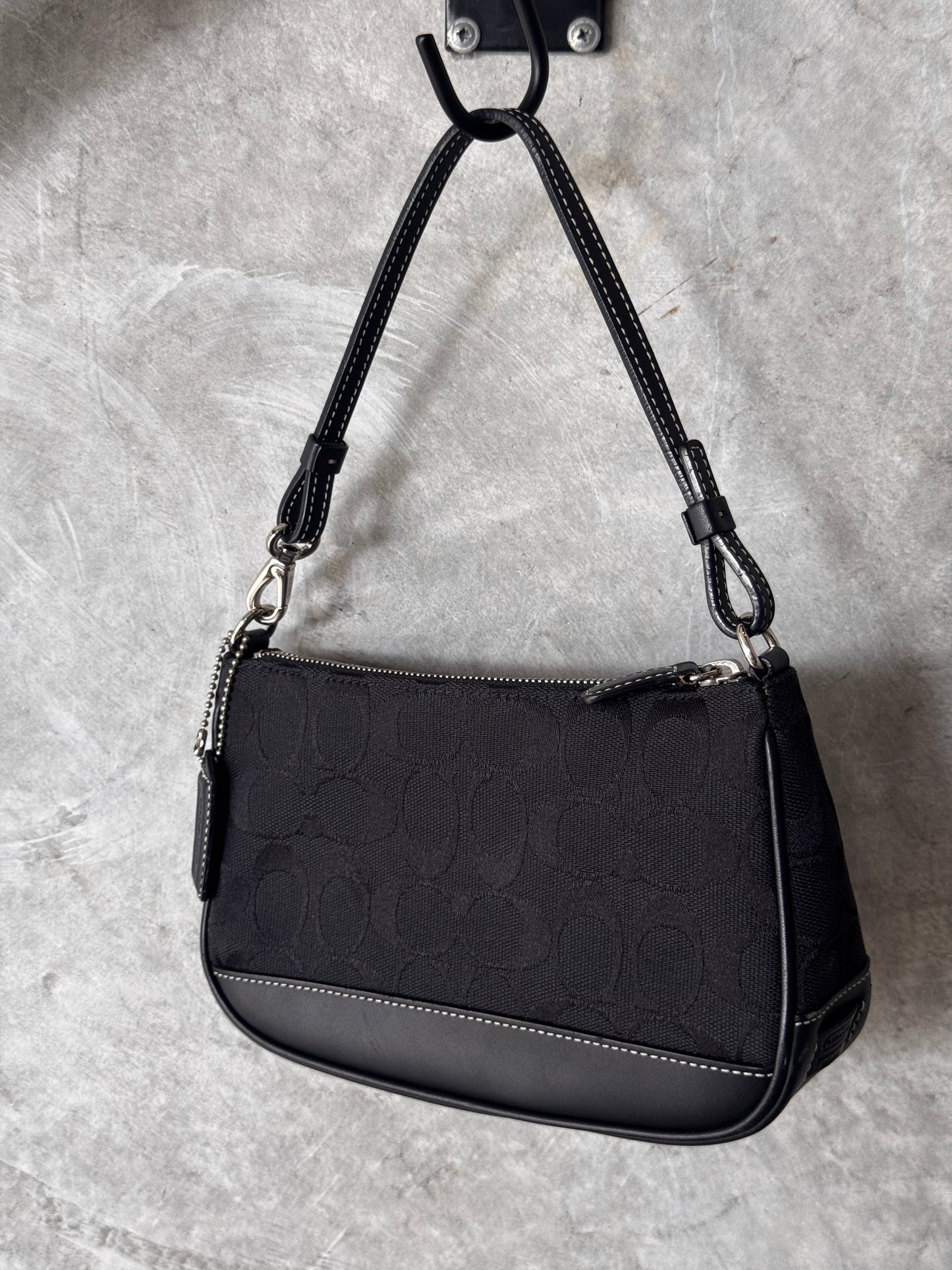 COACH Y2K BLACK SHOULDER BAG