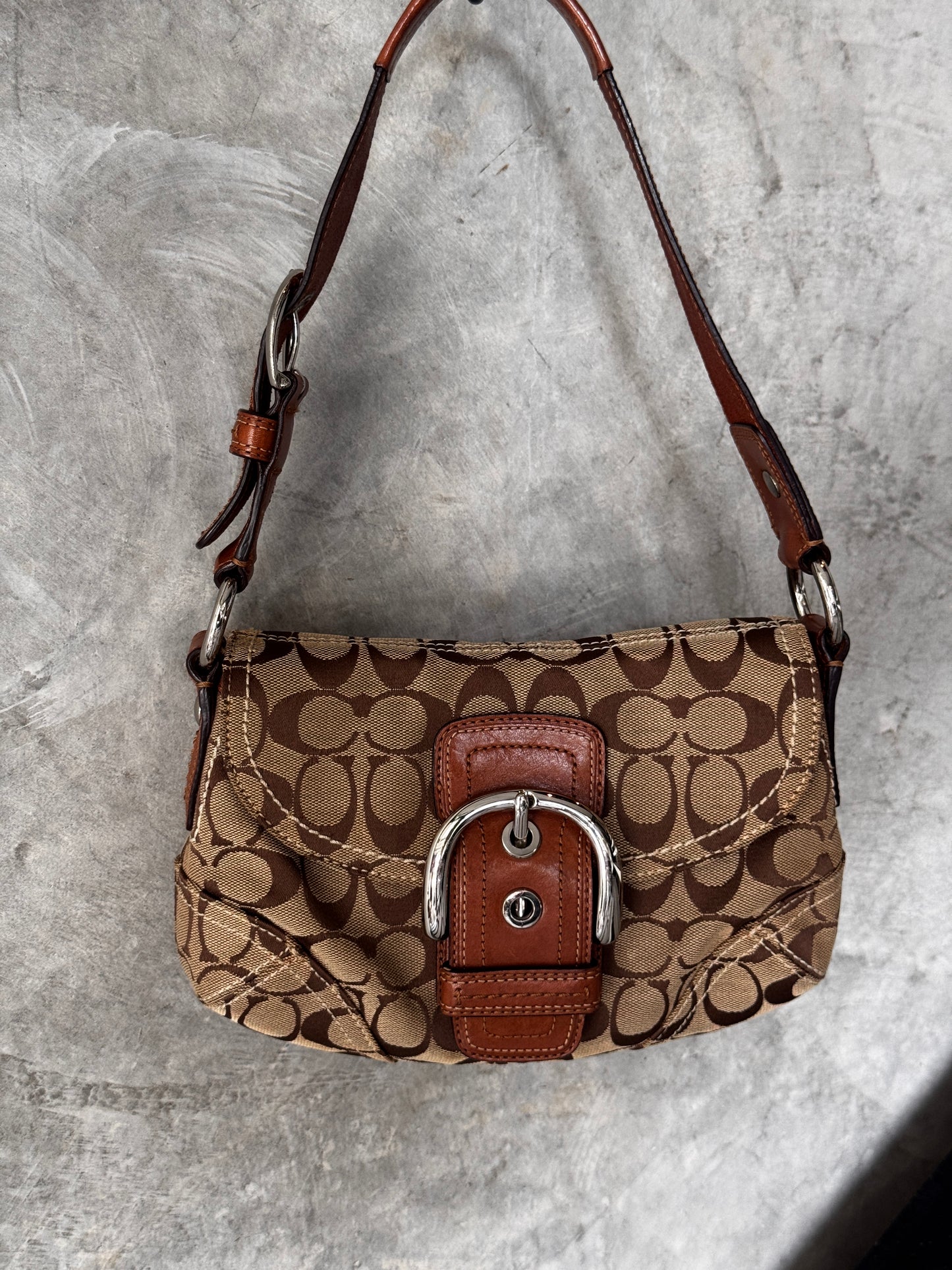 VINTAGE COACH Y2K SOHO HANDBAG