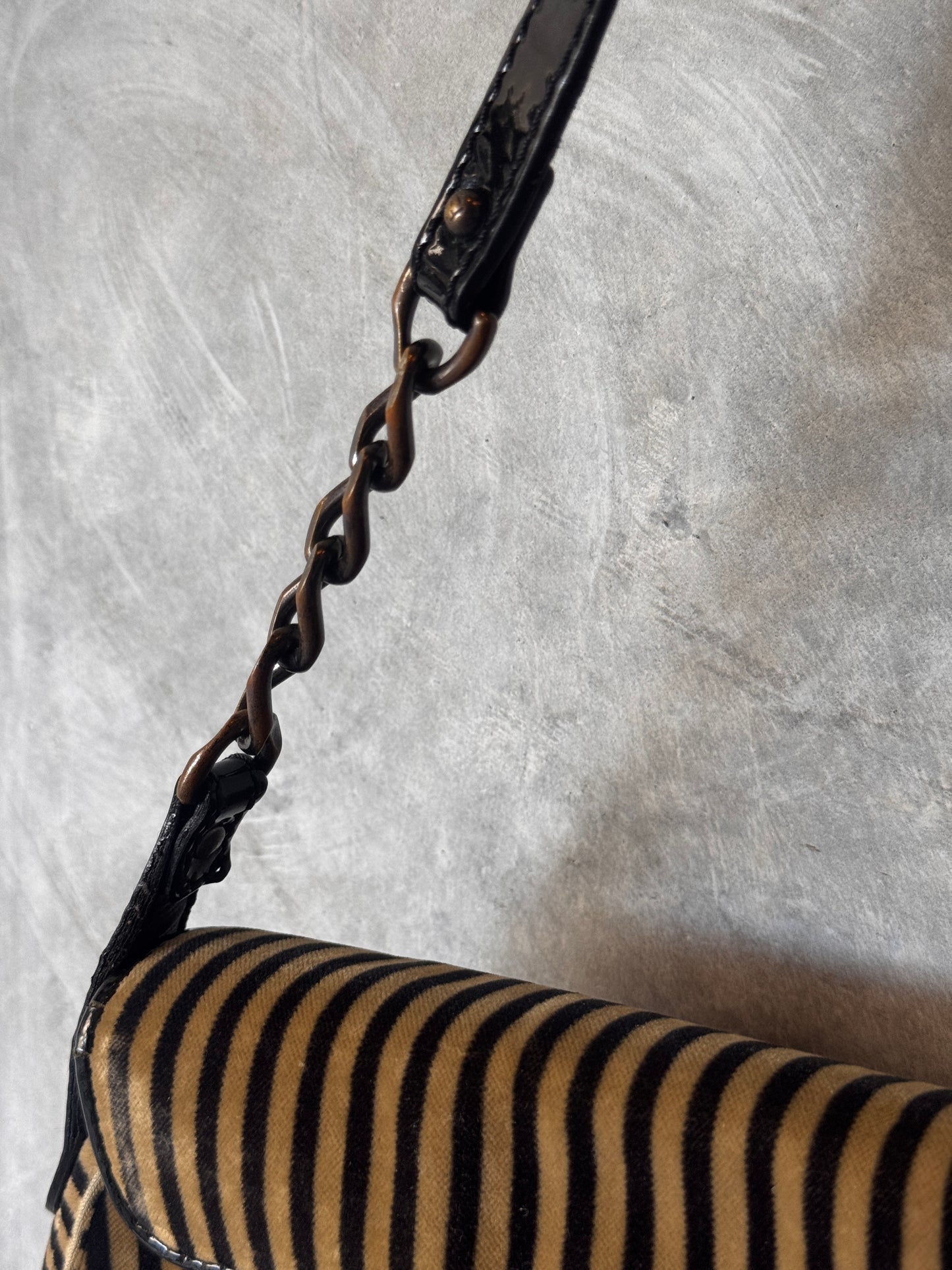 VINTAGE FENDI BUCKLE SHOULDER BAG