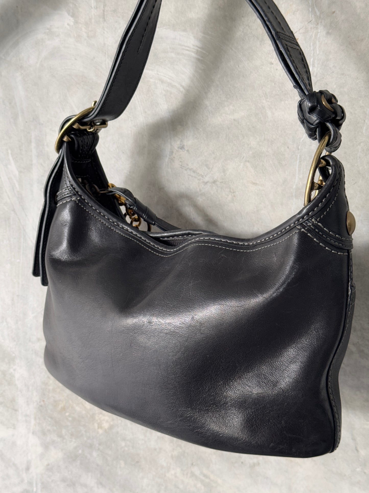 VINTAGE COACH BLACK LEATHER HANDBAG