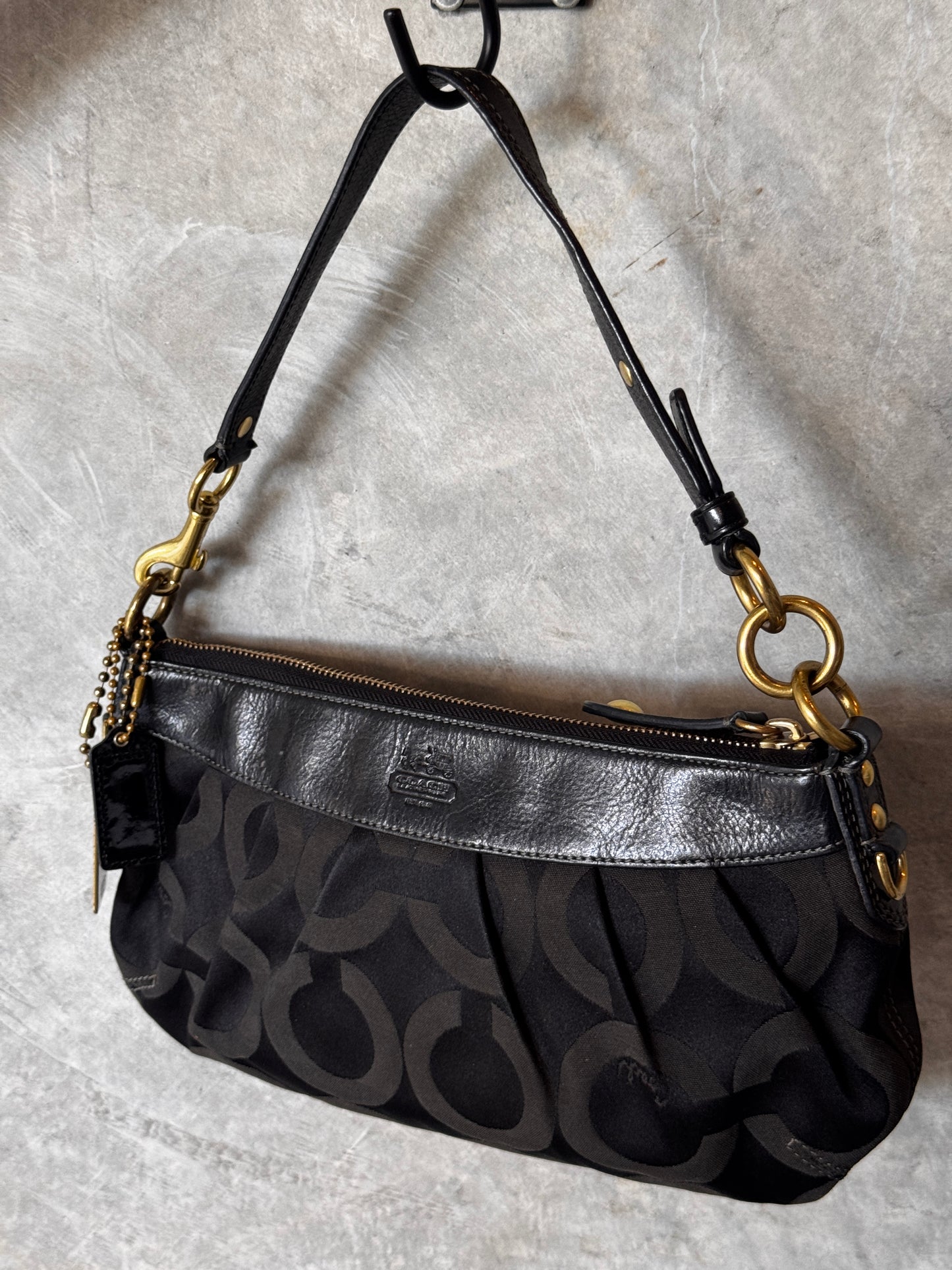VINTAGE Y2K COACH HANDBAG