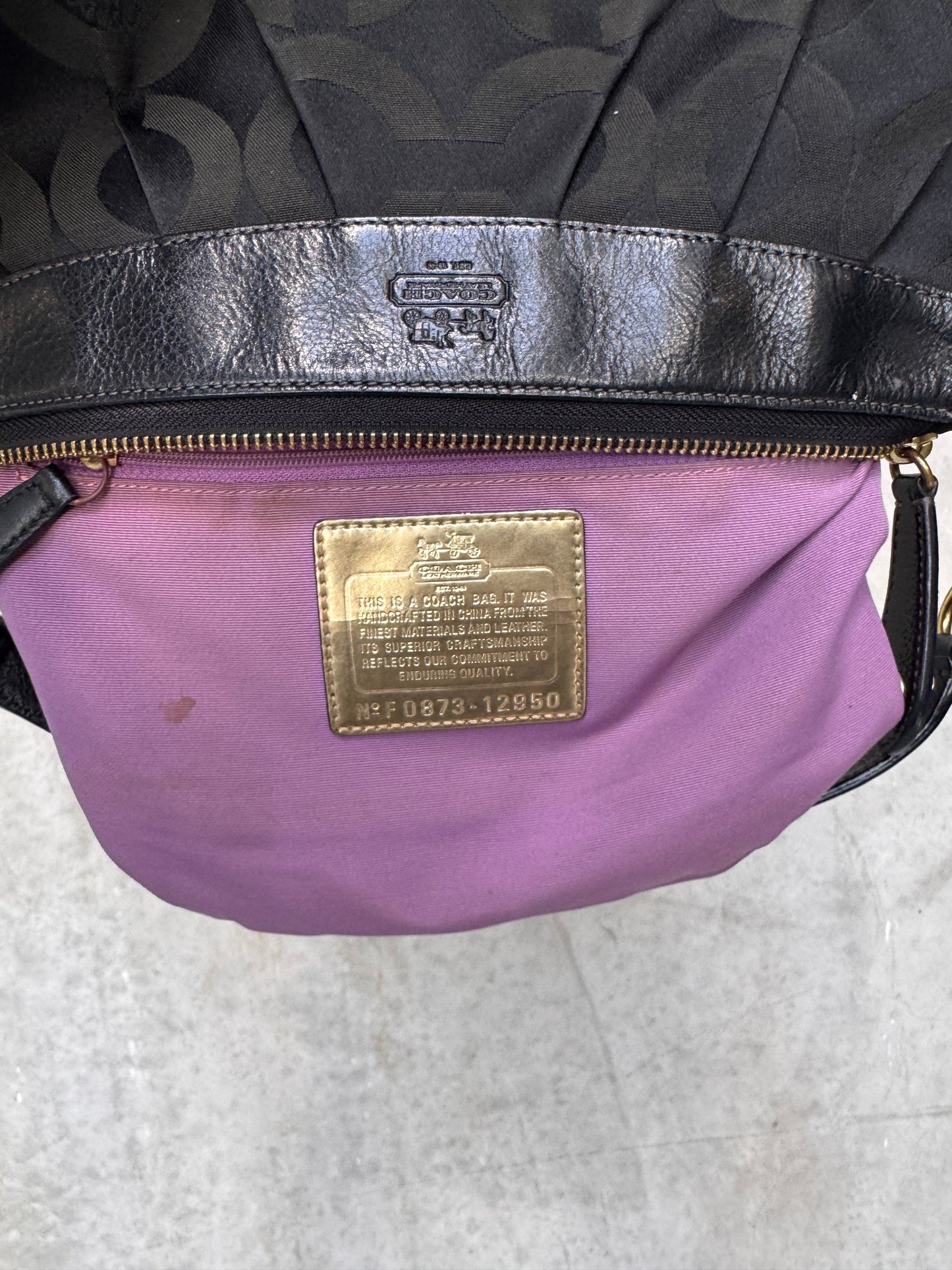 VINTAGE Y2K COACH HANDBAG