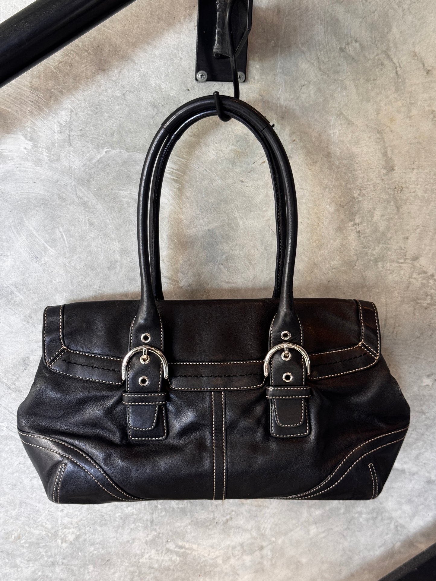 VINTAGE COACH HOBO BLACK LEATHER HANDBAG