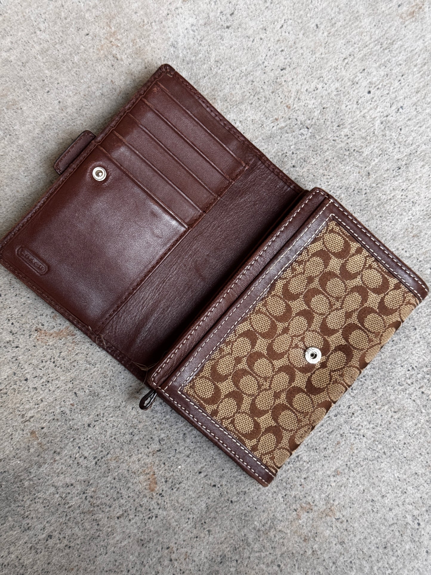 VINTAGE COACH BI-FOLD WALLET