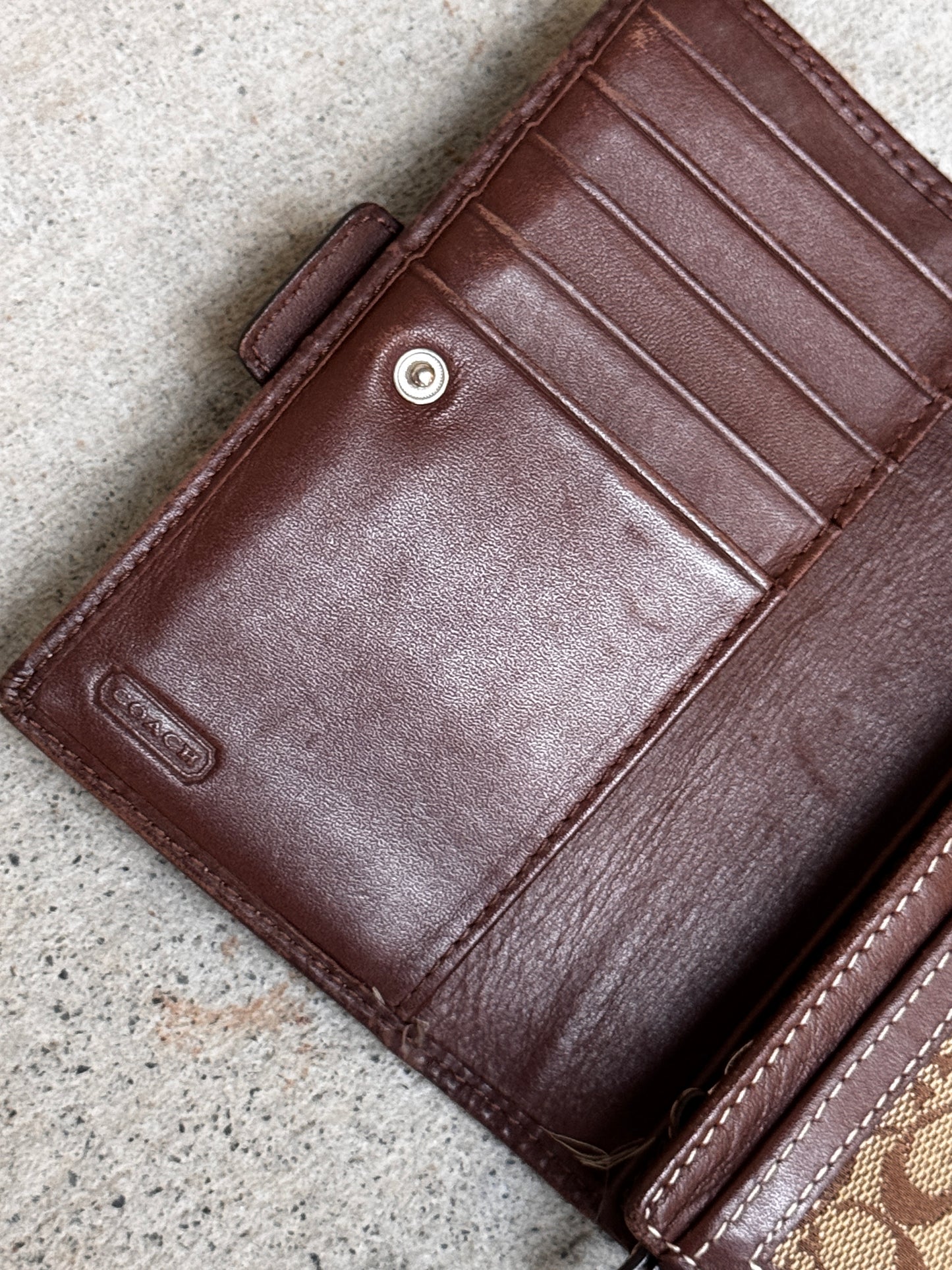 VINTAGE COACH BI-FOLD WALLET