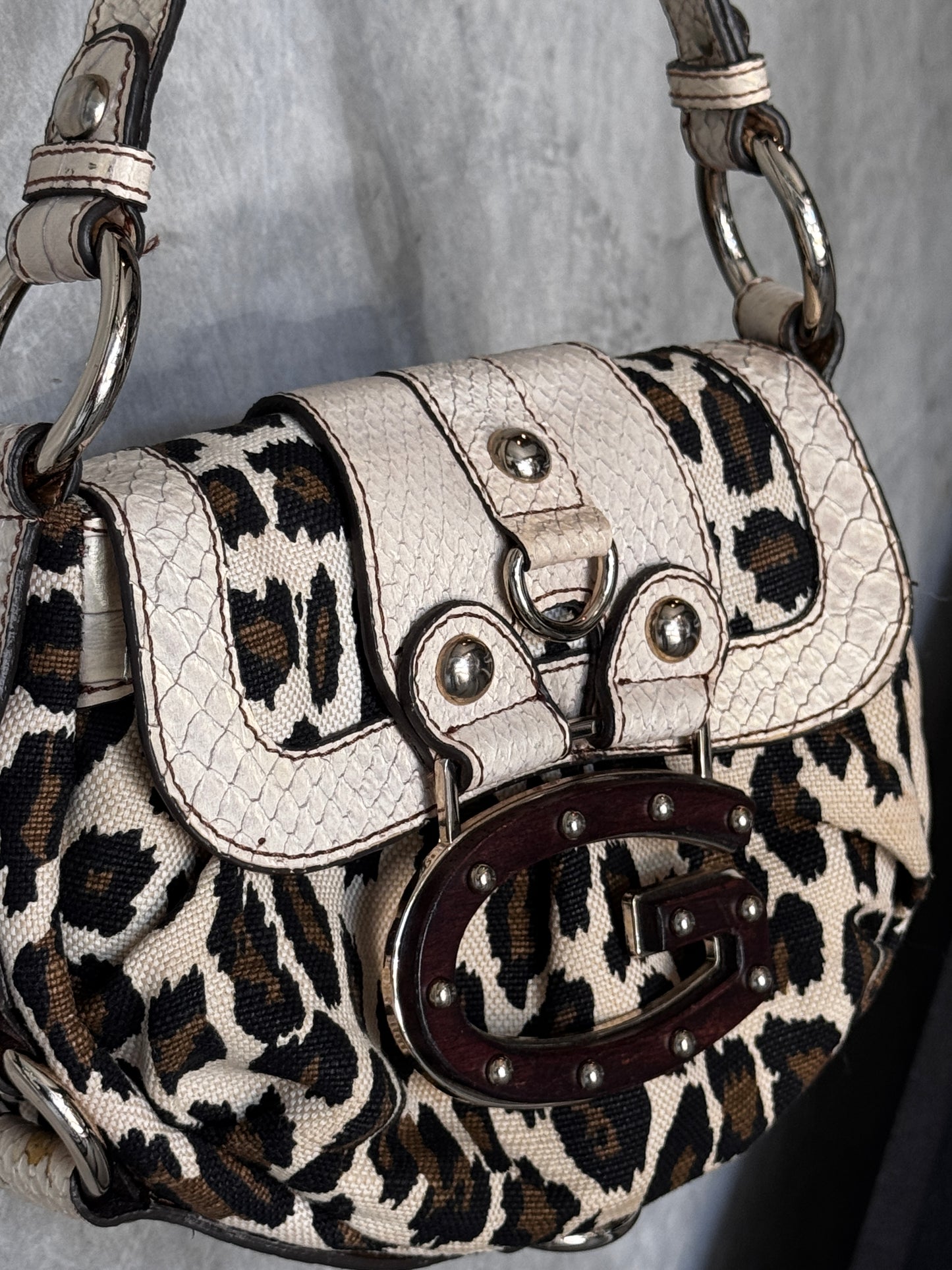 VINTAGE GUESS LEOPARD PRINT Y2K HANDBAG