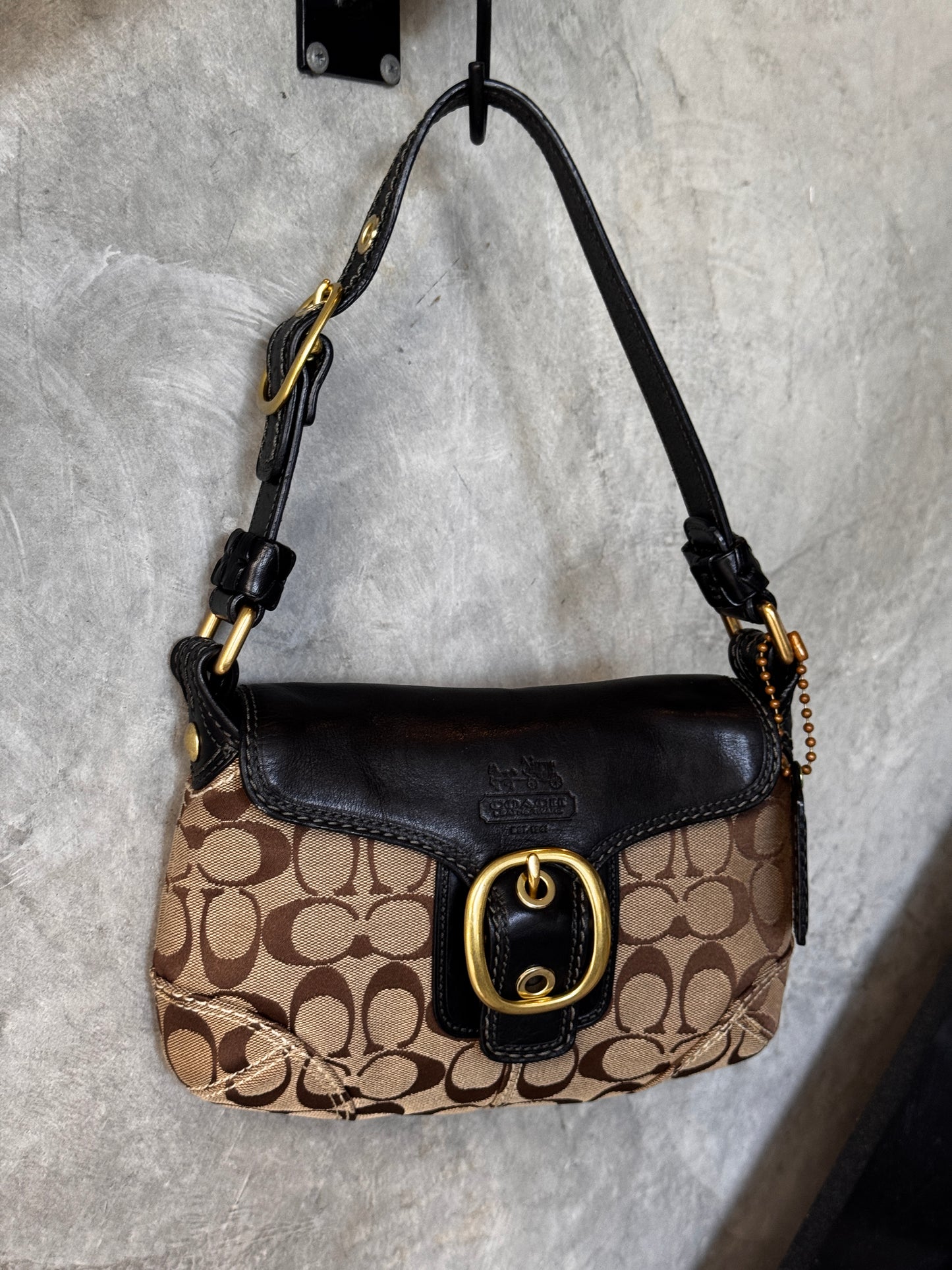 VINTAGE COACH BLEEKER LEGACY SOHO SHOULDER BAG