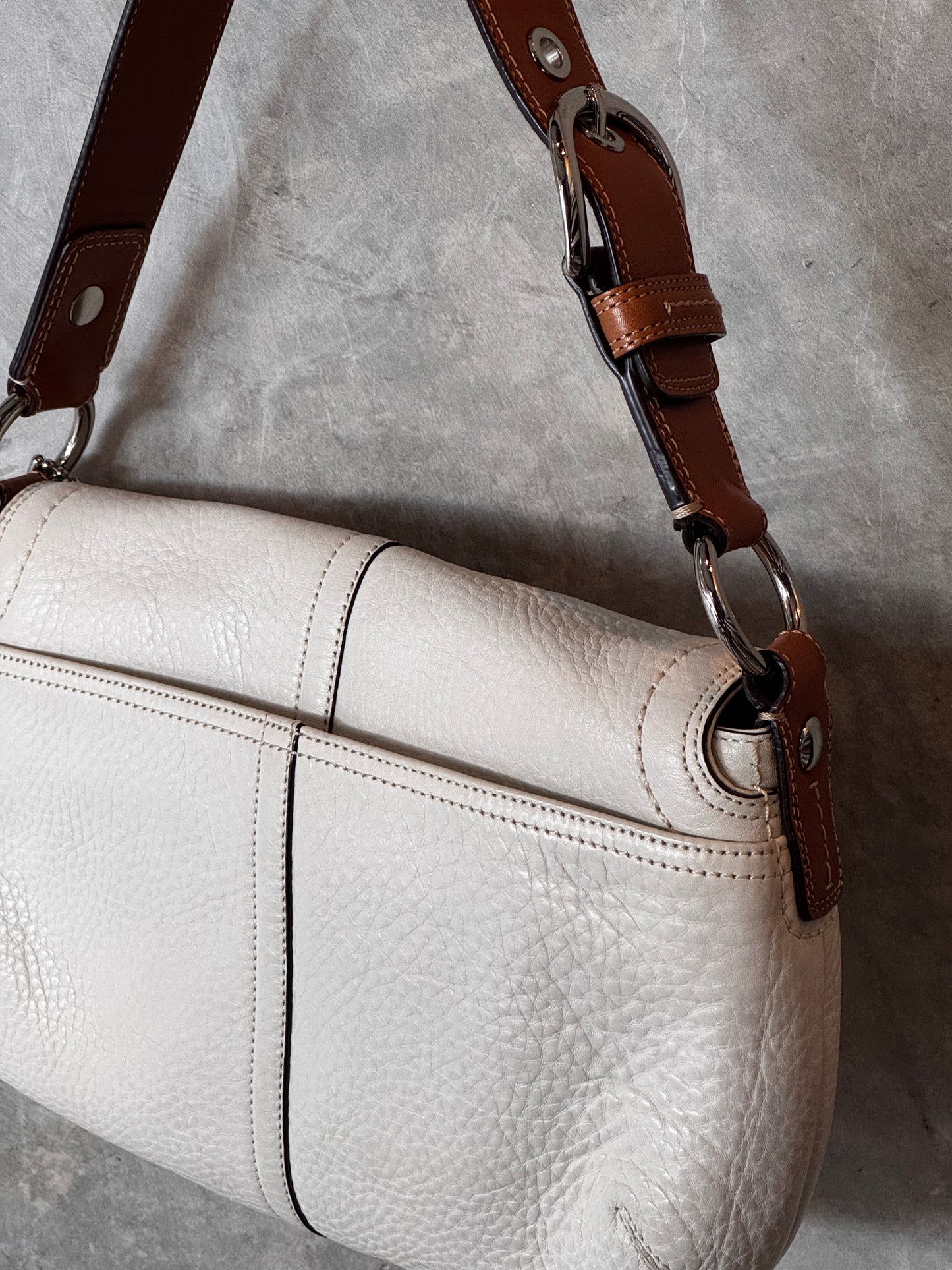 AUTHENTIC COACH SOHO WHITE LEATHER SHOULDER BAG