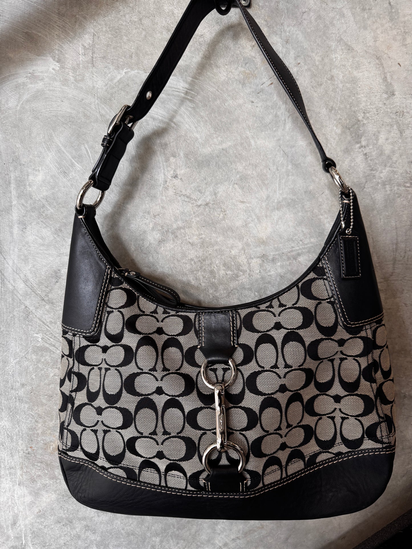 VINTAGE COACH BLACK AND GREY HAMPTON HOBO SHOULDER BAG