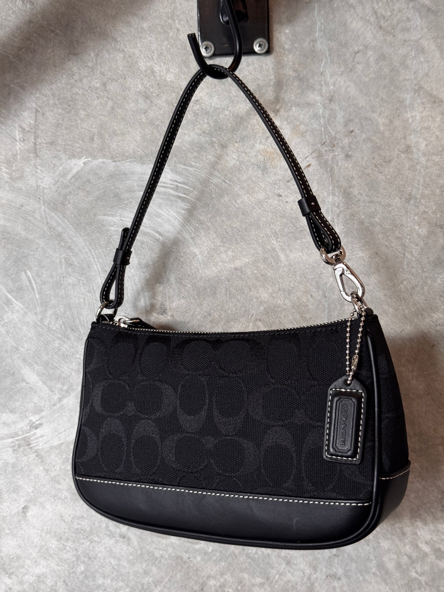 COACH Y2K BLACK SHOULDER BAG