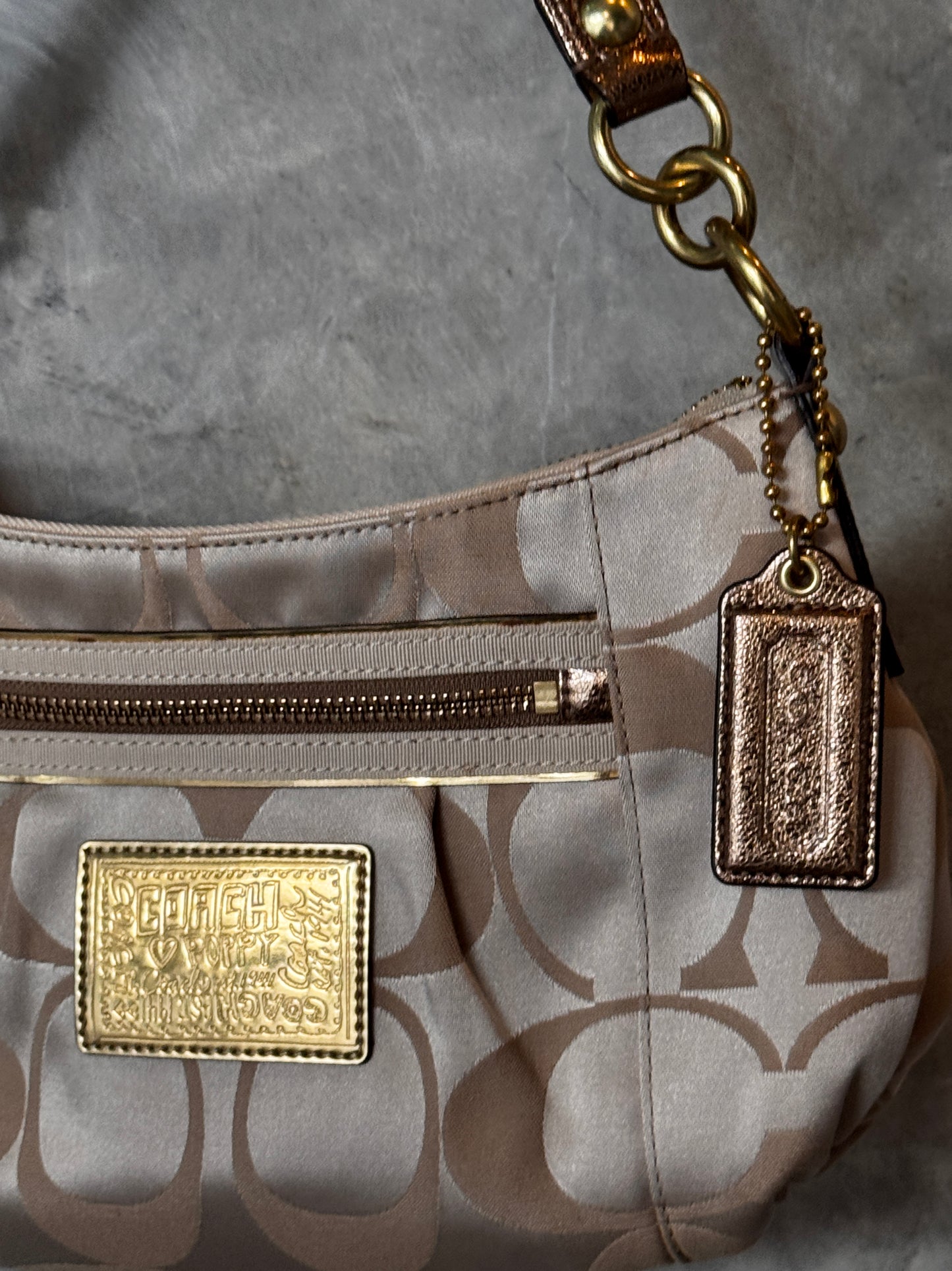 VINTAGE Y2K COACH POPPY BEIGE HANDBAG