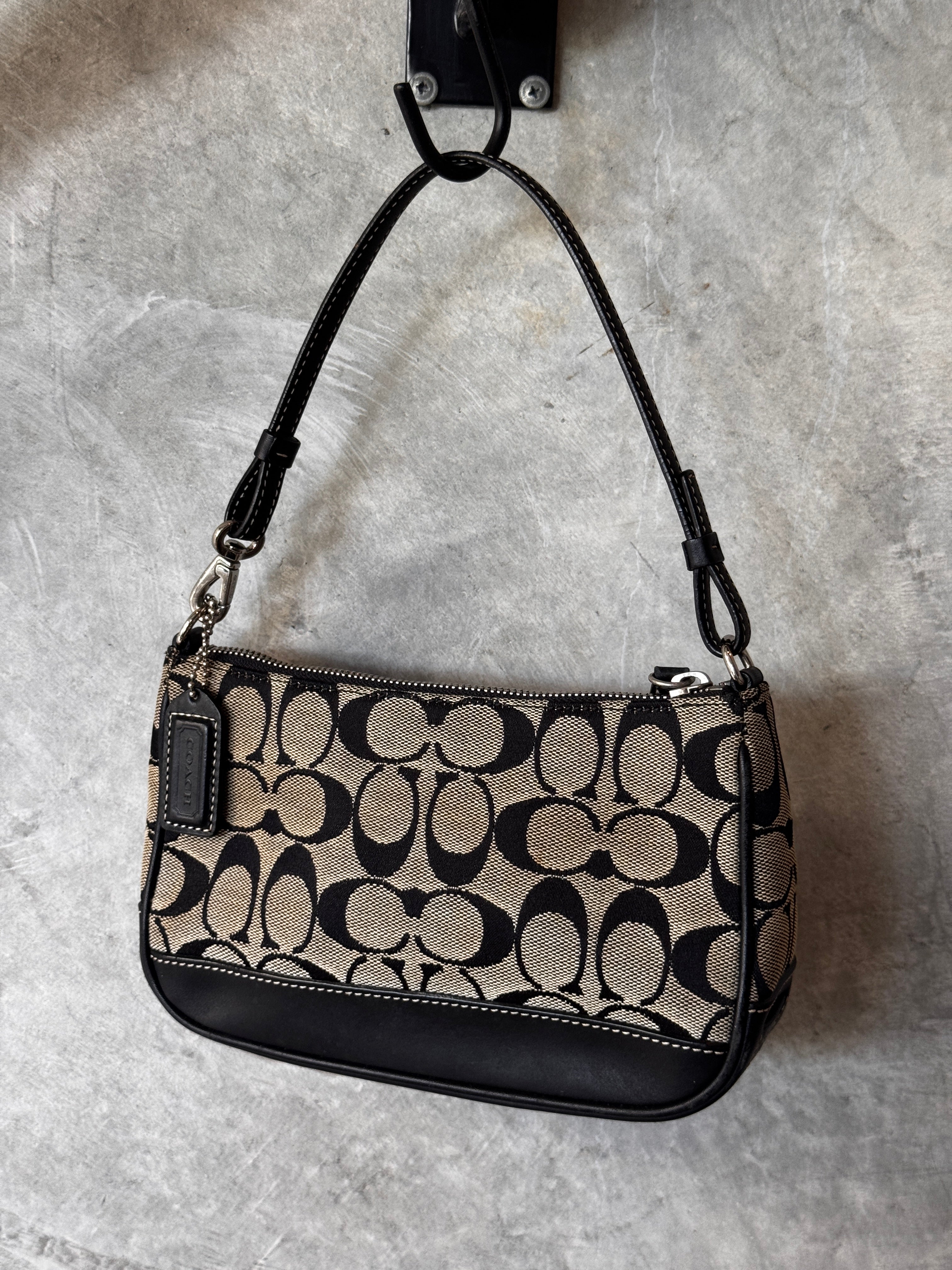 VINTAGE COACH DEMI BLACK POCHETTE SHOULDER BAG – 777ST.