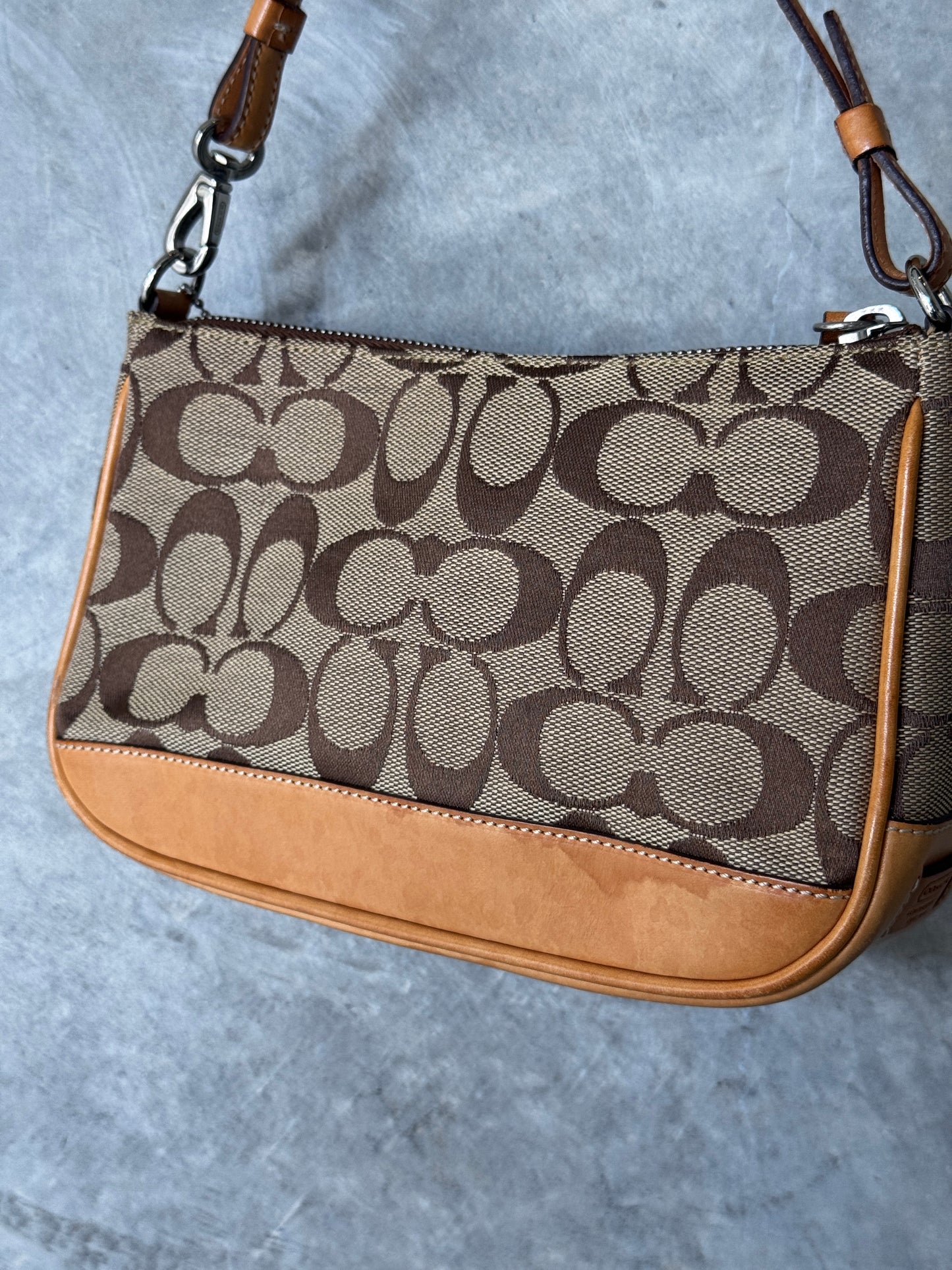 VINTAGE COACH DEMI TAN POCHETTE SHOULDER BAG