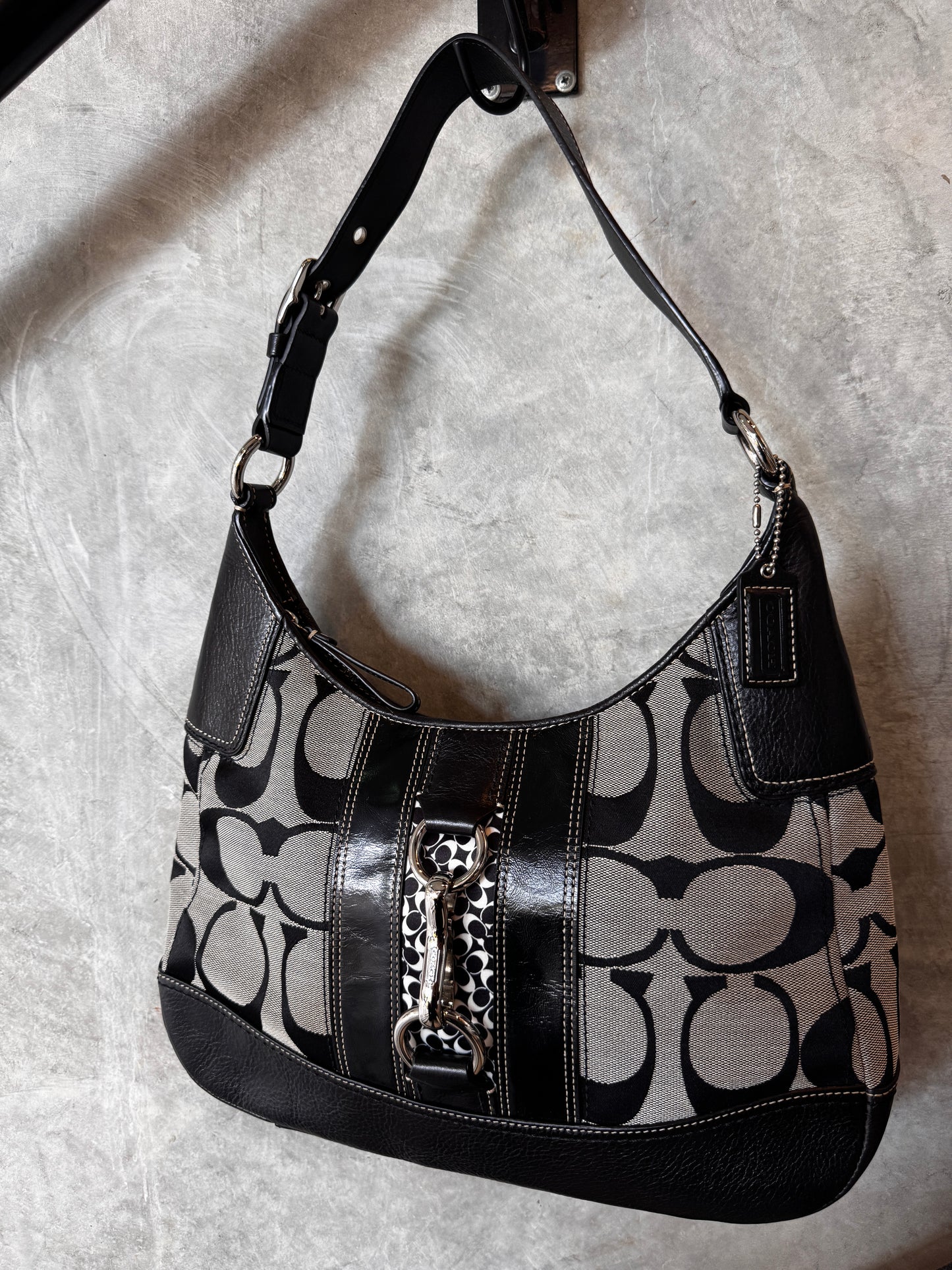VINTAGE COACH MONOGRAM BLACK SHOULDER BAG