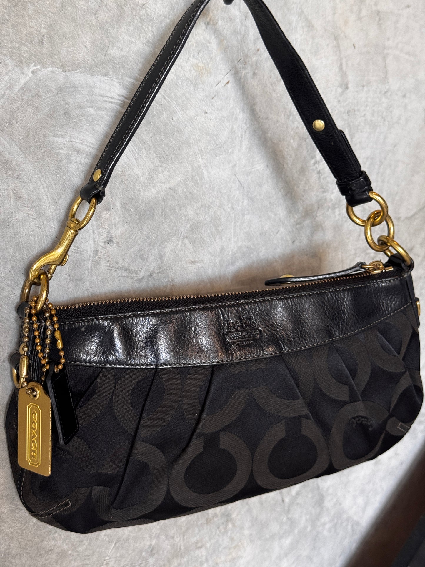 VINTAGE Y2K COACH HANDBAG