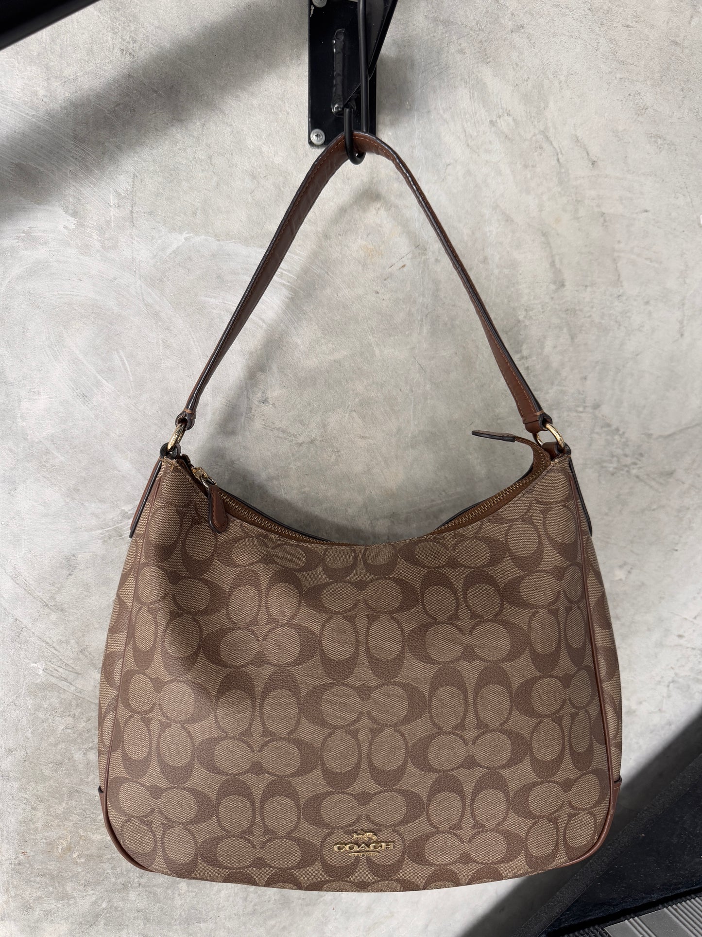 COACH HARLEY HOBO SIGNATURE HANDBAG