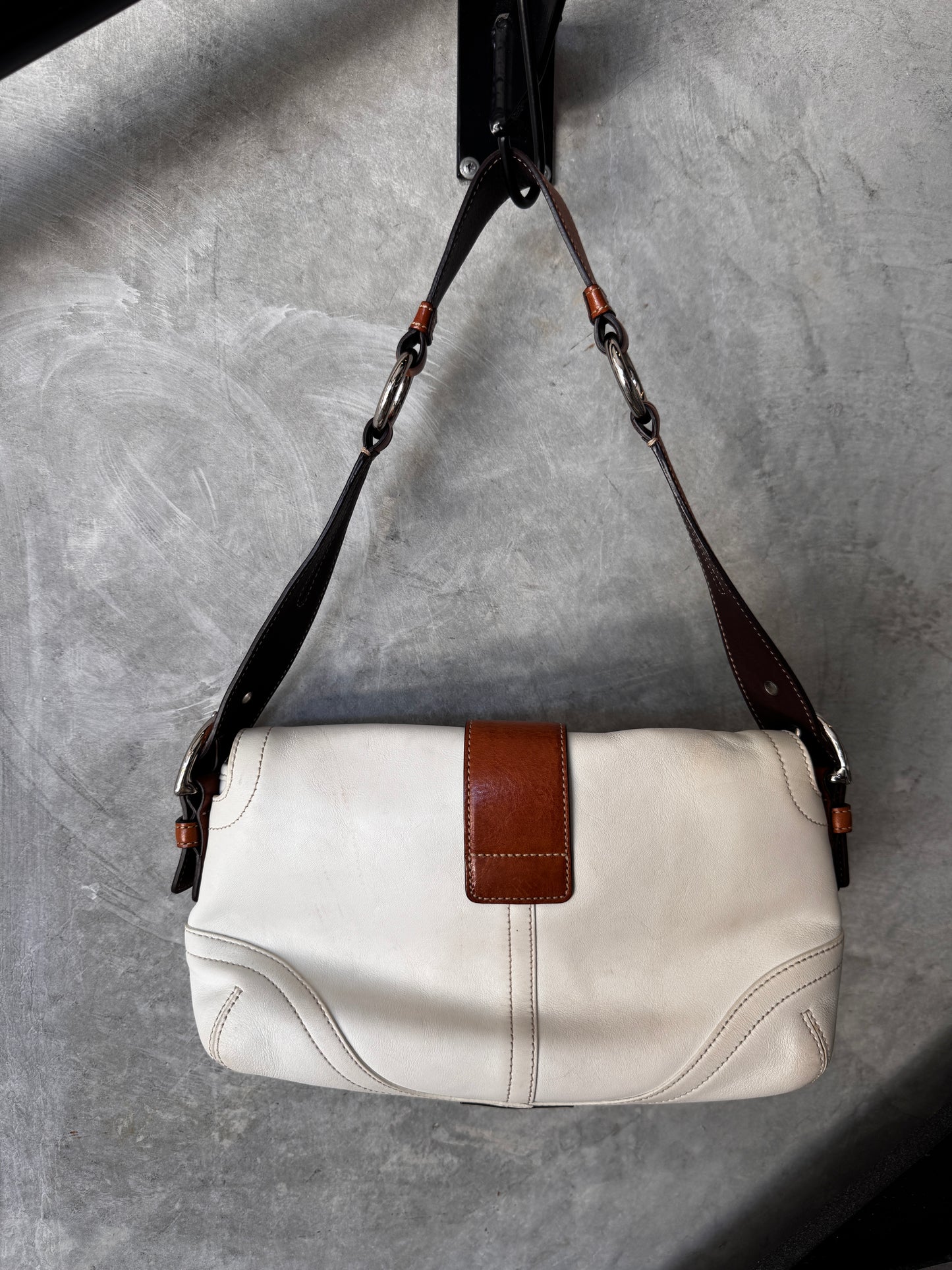 VINTAGE WHITE COACH SOHO