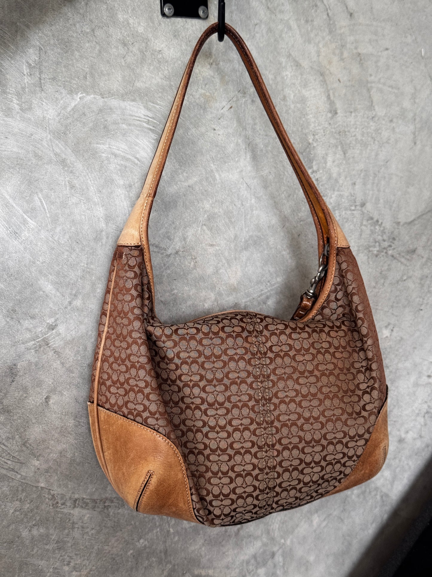 VINTAGE COACH SUFFLETTE BEIGE MONOGRAM HANDBAG