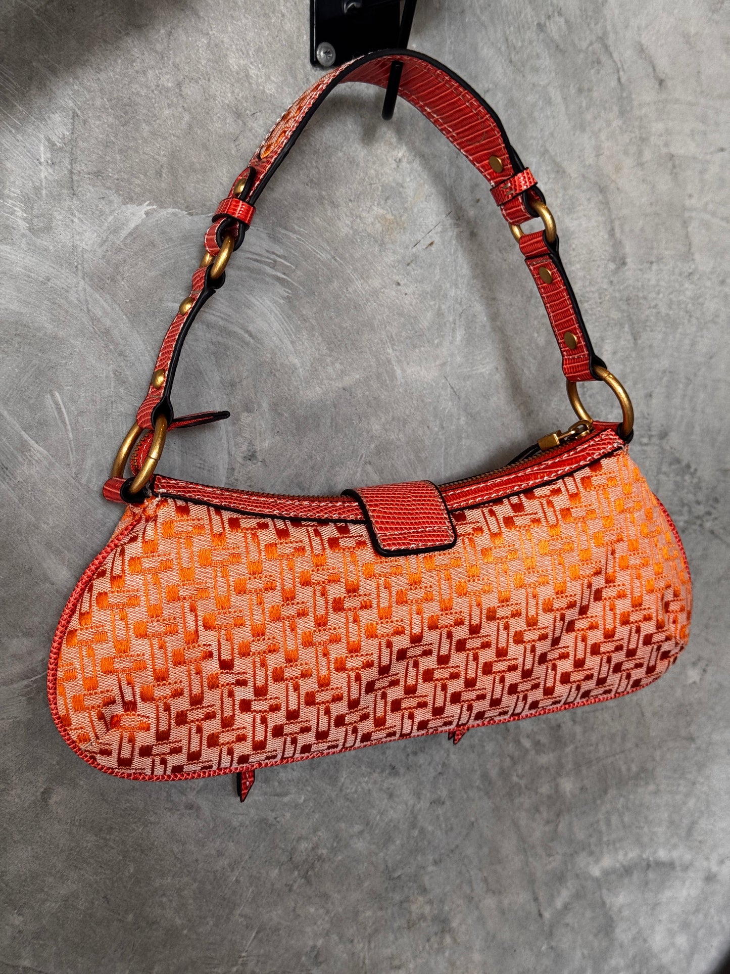 Belle Vintage Y2K Guess Shoulder Bag