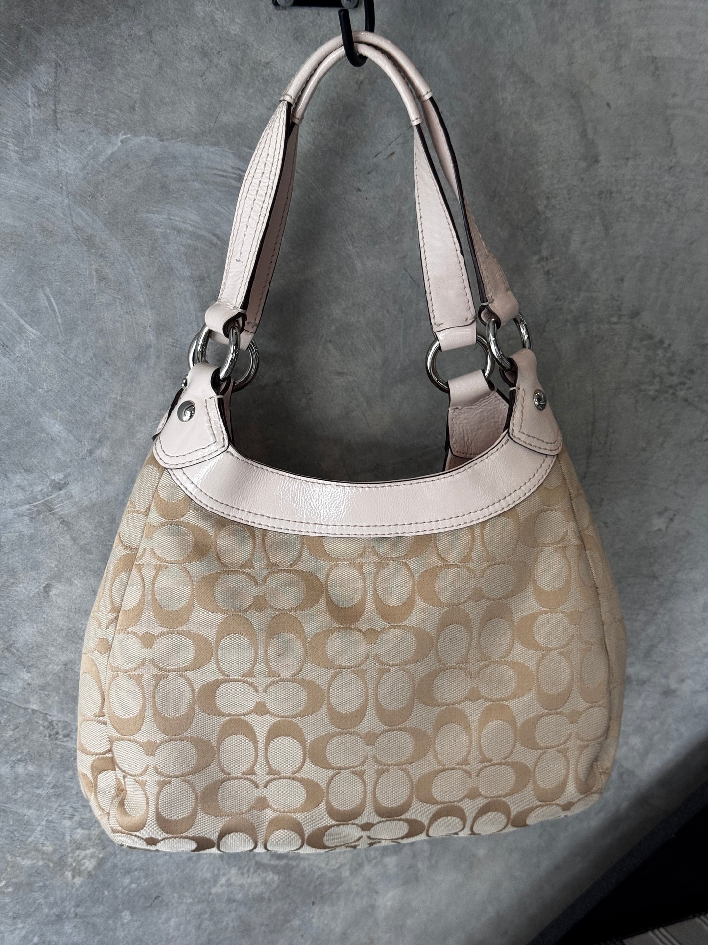VINTAGE COACH BEIGE HAMPTON HOBO SHOULDER BAG