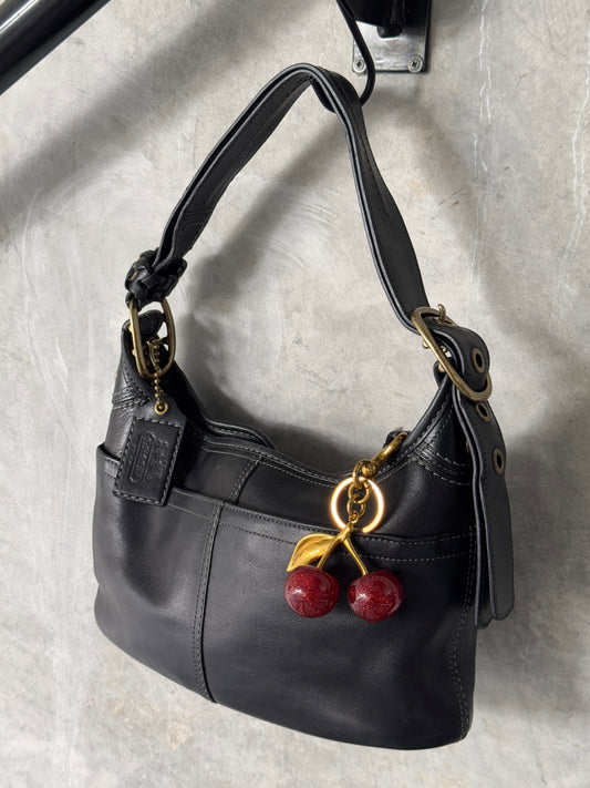 VINTAGE COACH BLACK LEATHER HANDBAG