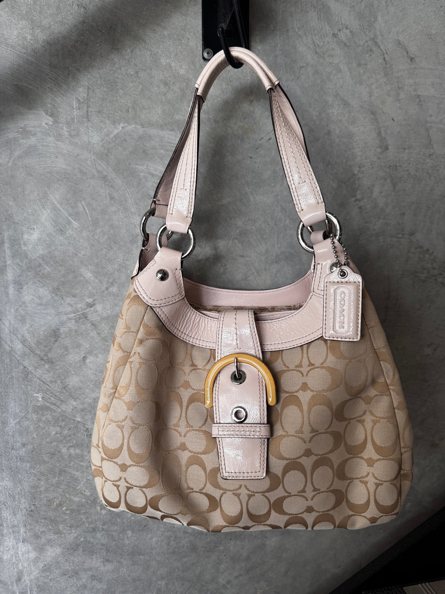 VINTAGE COACH BEIGE HAMPTON HOBO SHOULDER BAG