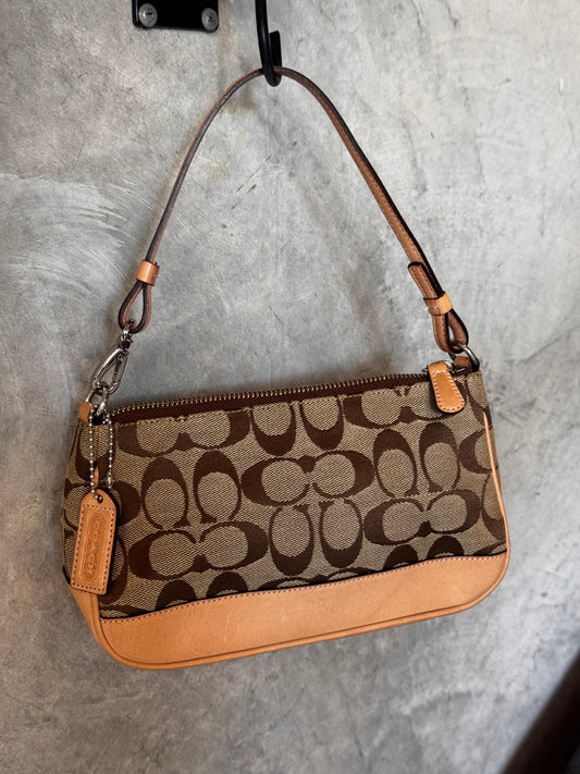 VINTAGE COACH DEMI TAN POCHETTE SHOULDER BAG