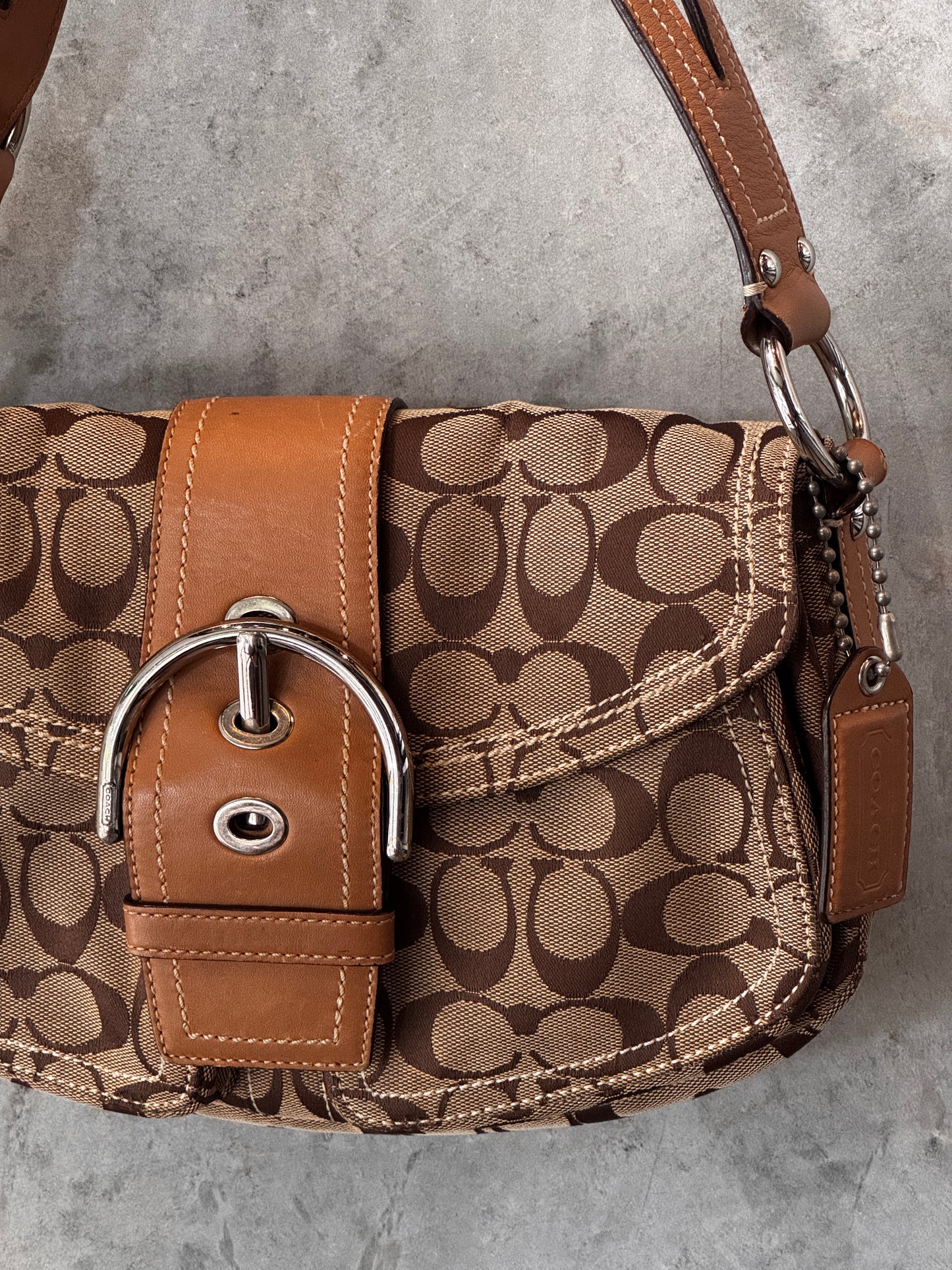 VINTAGE COACH Y2K SOHO HANDBAG