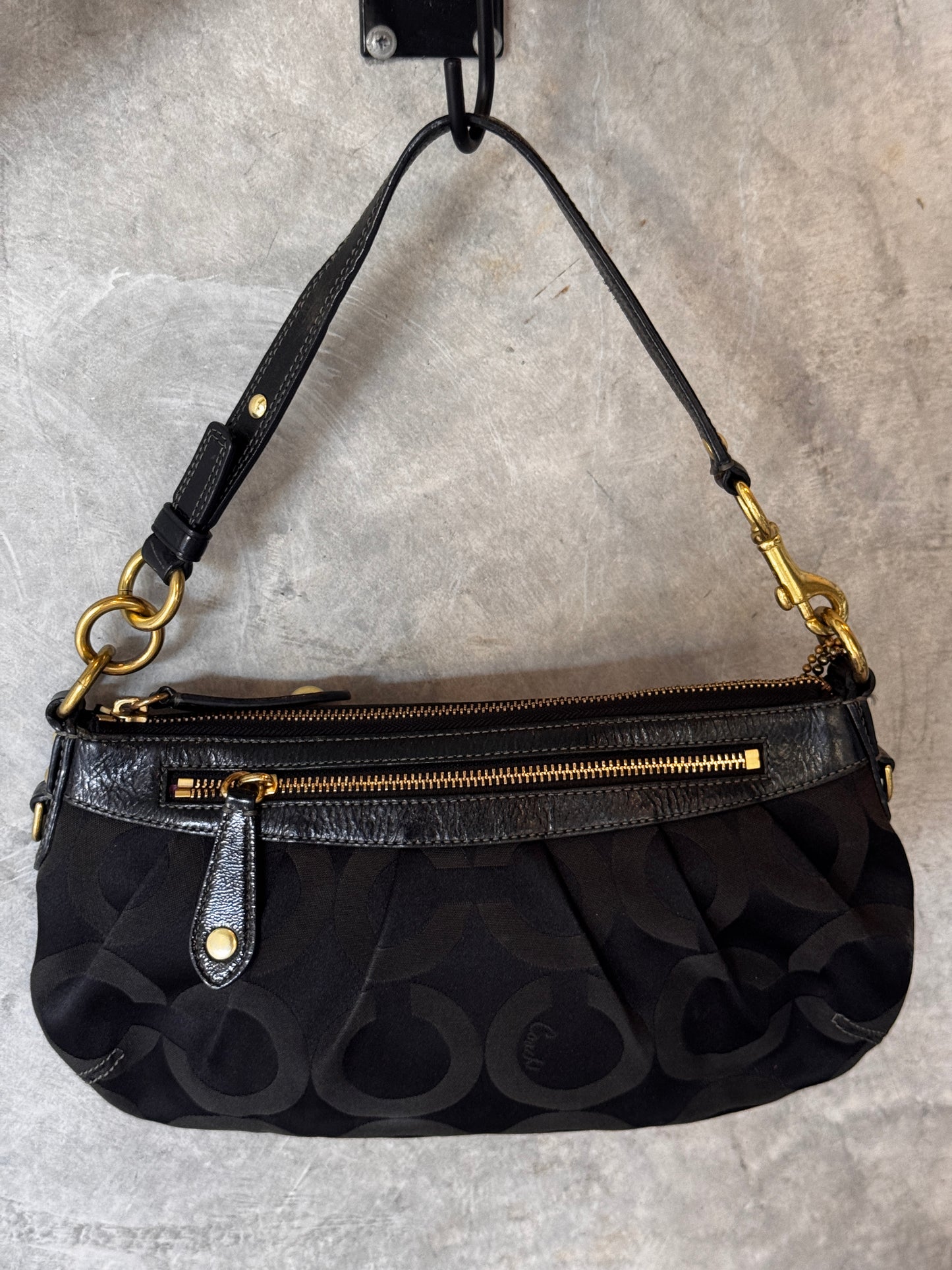 VINTAGE Y2K COACH HANDBAG