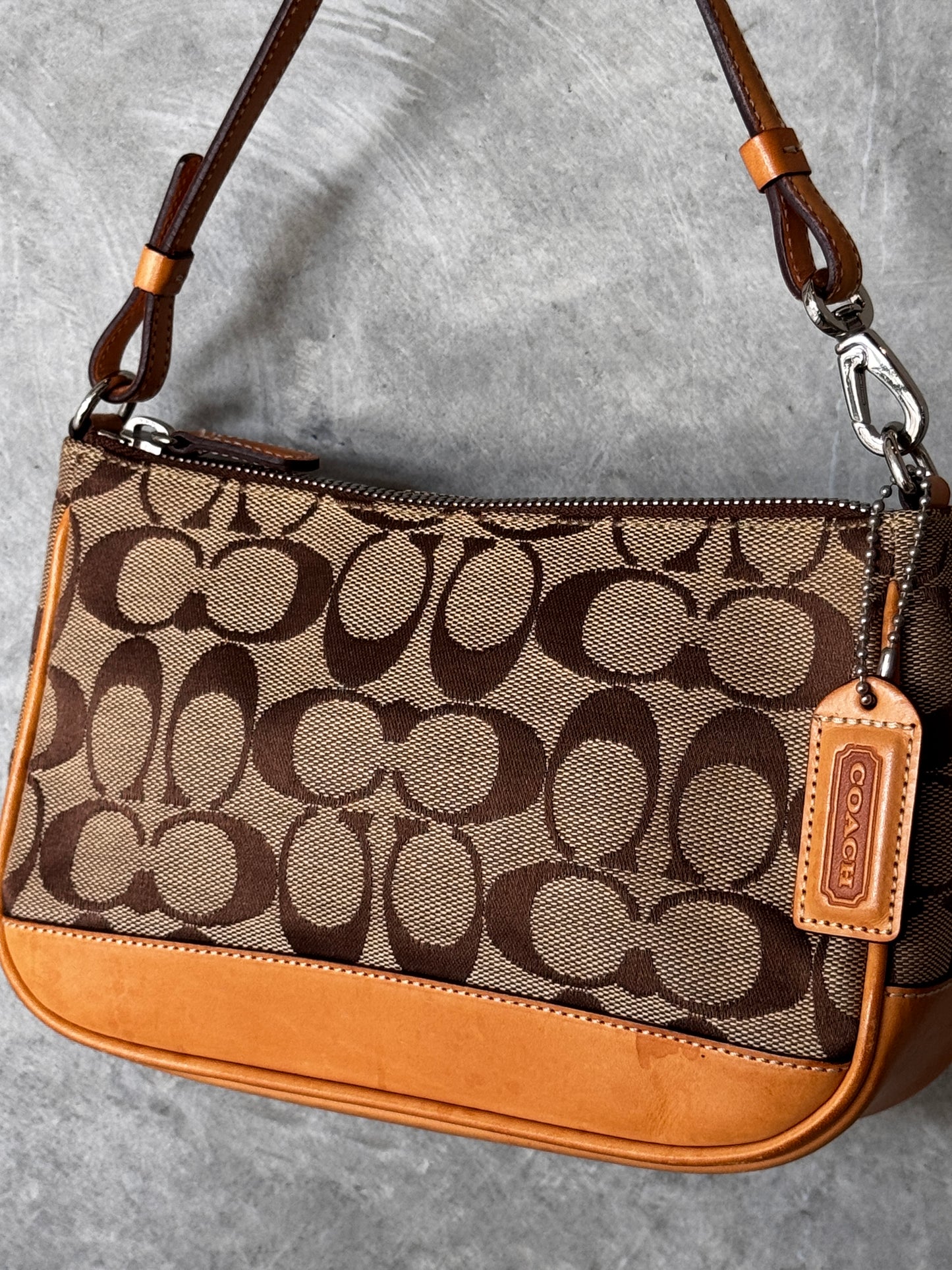 VINTAGE COACH DEMI TAN POCHETTE SHOULDER BAG