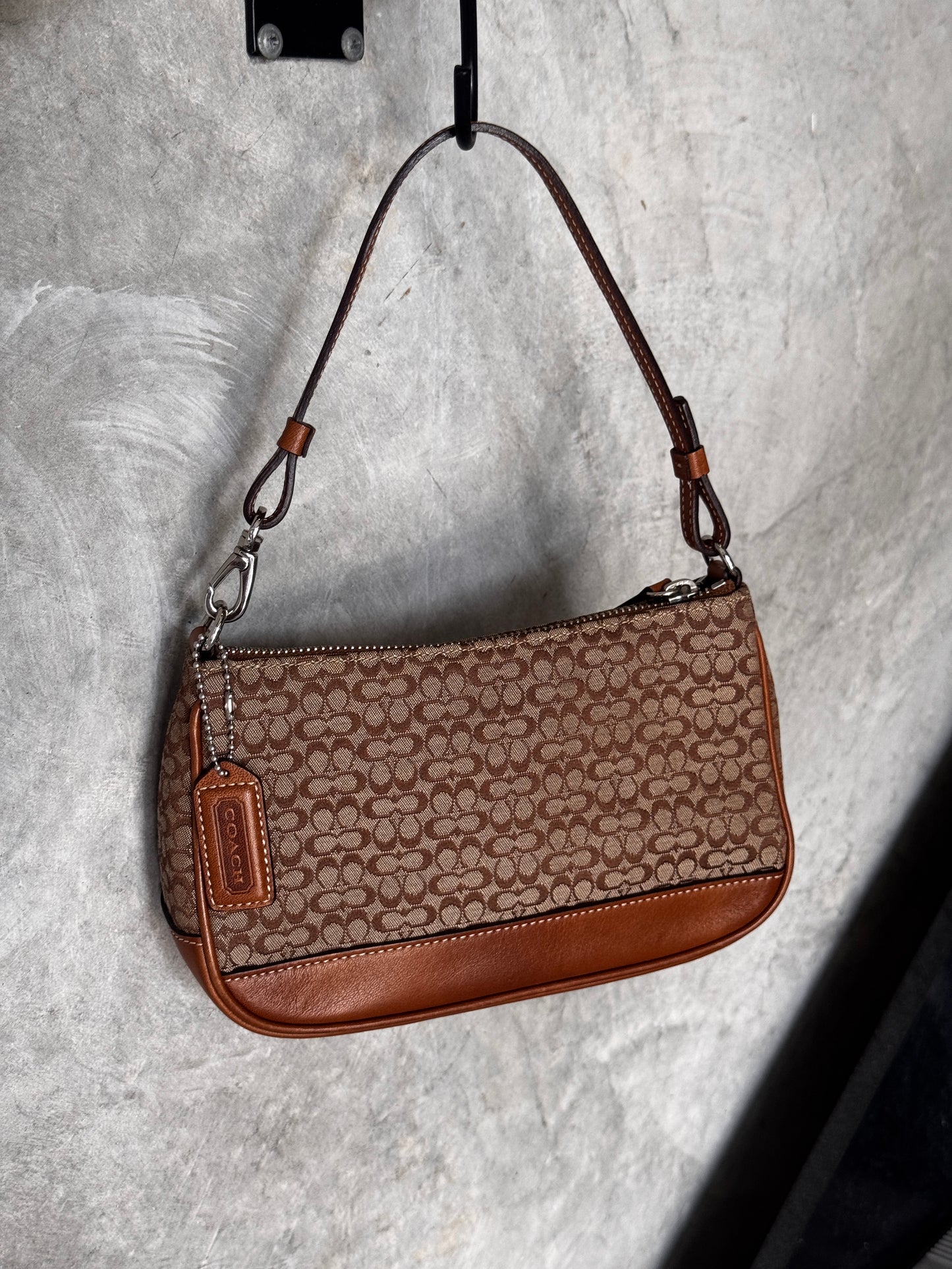 VINTAGE COACH BROWN MONOGRAM POCHETTE BAG