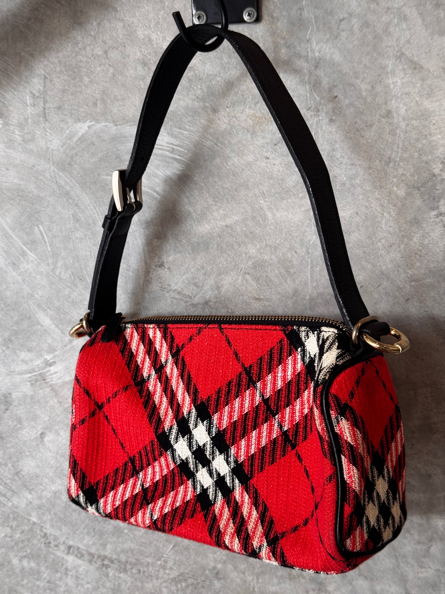 VINTAGE RED BURBERRY HANDBAG
