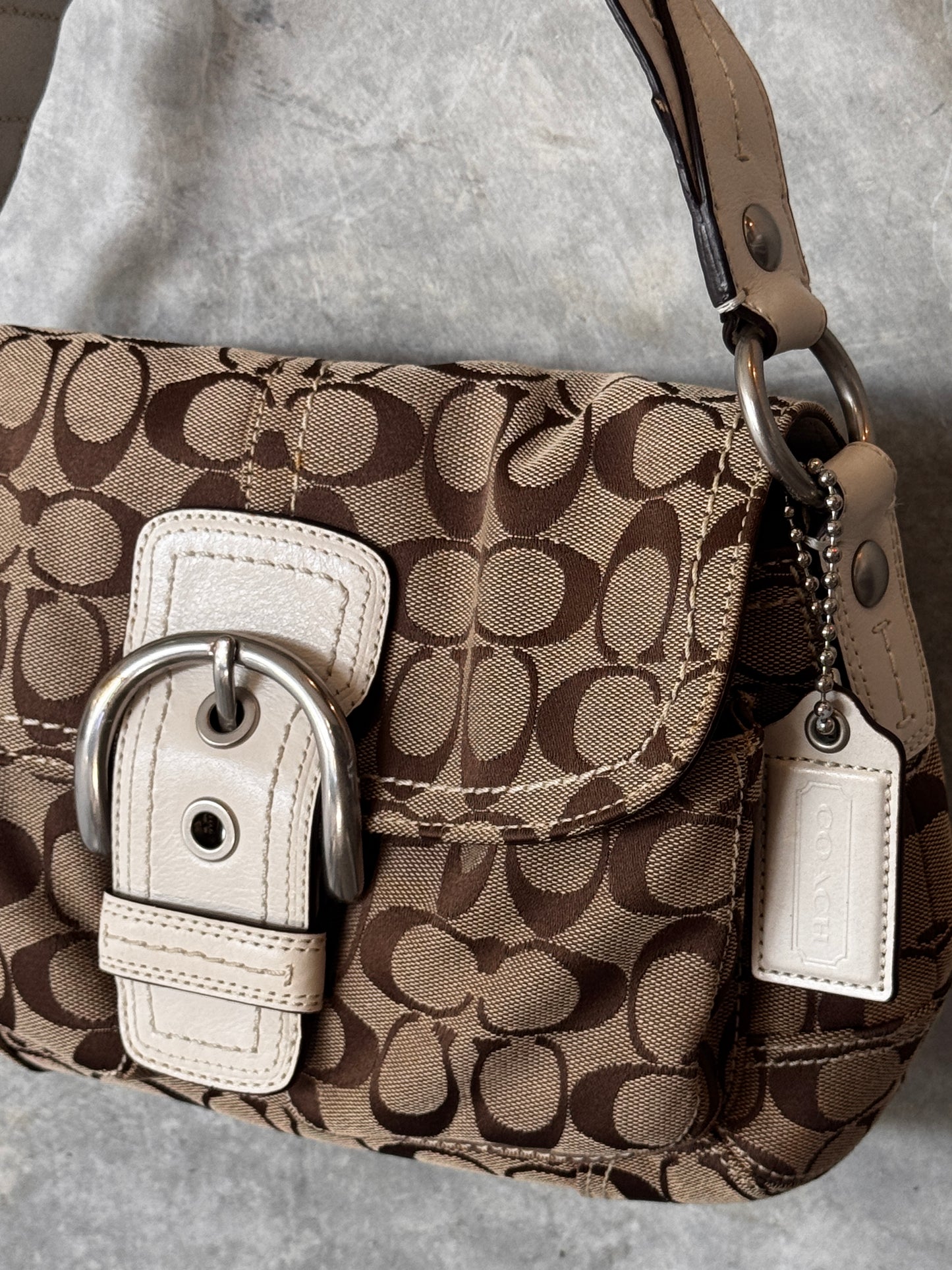 VINTAGE COACH Y2K SOHO HANDBAG