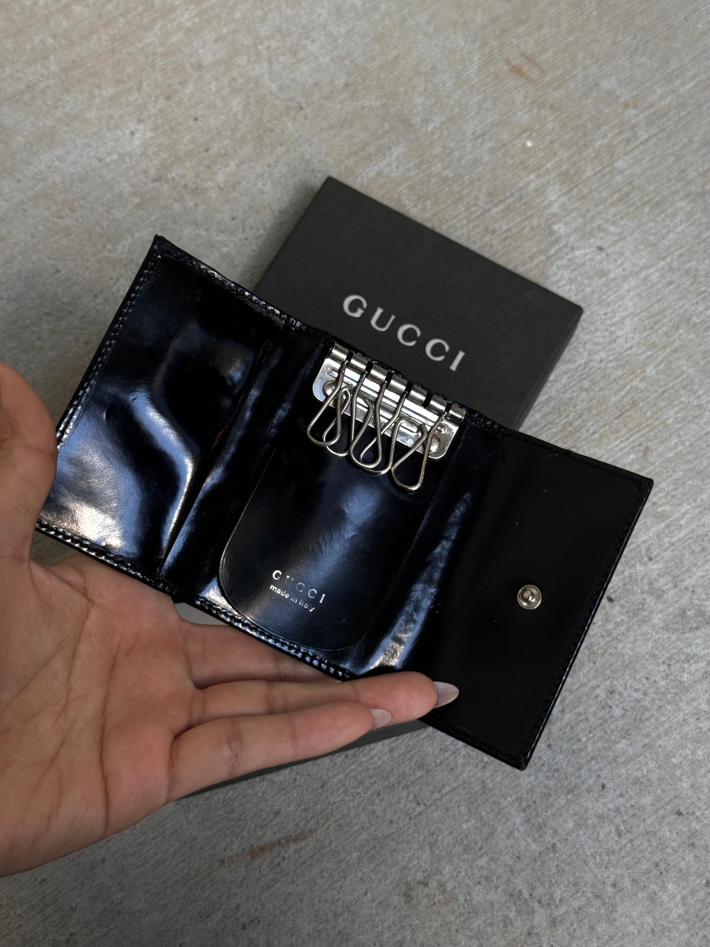 AUTHENTIC GUCCI KEY/ CARD HOLDER