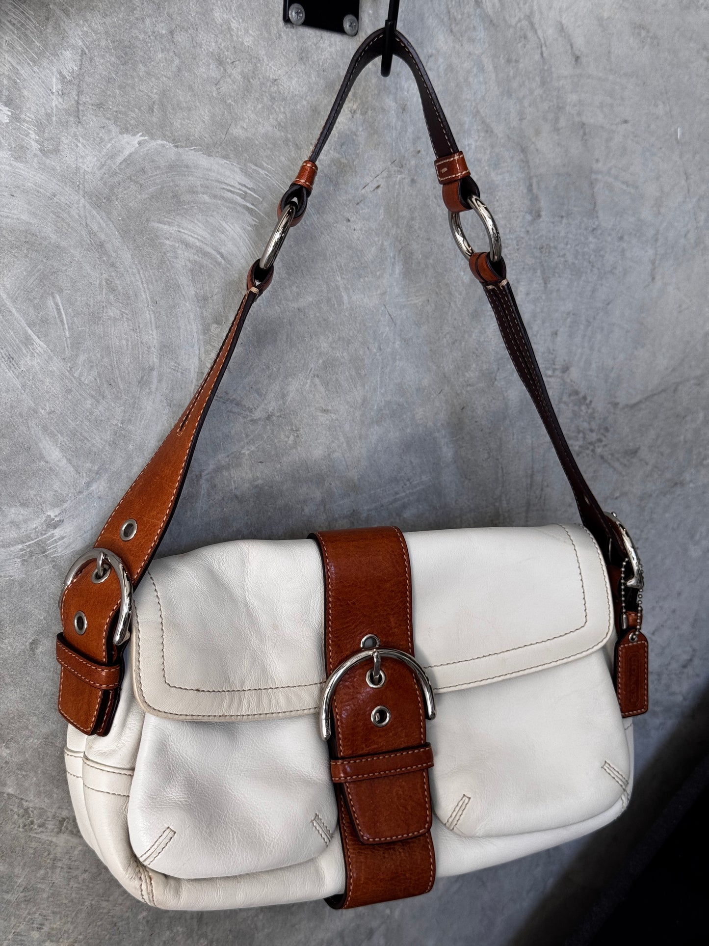 VINTAGE WHITE COACH SOHO