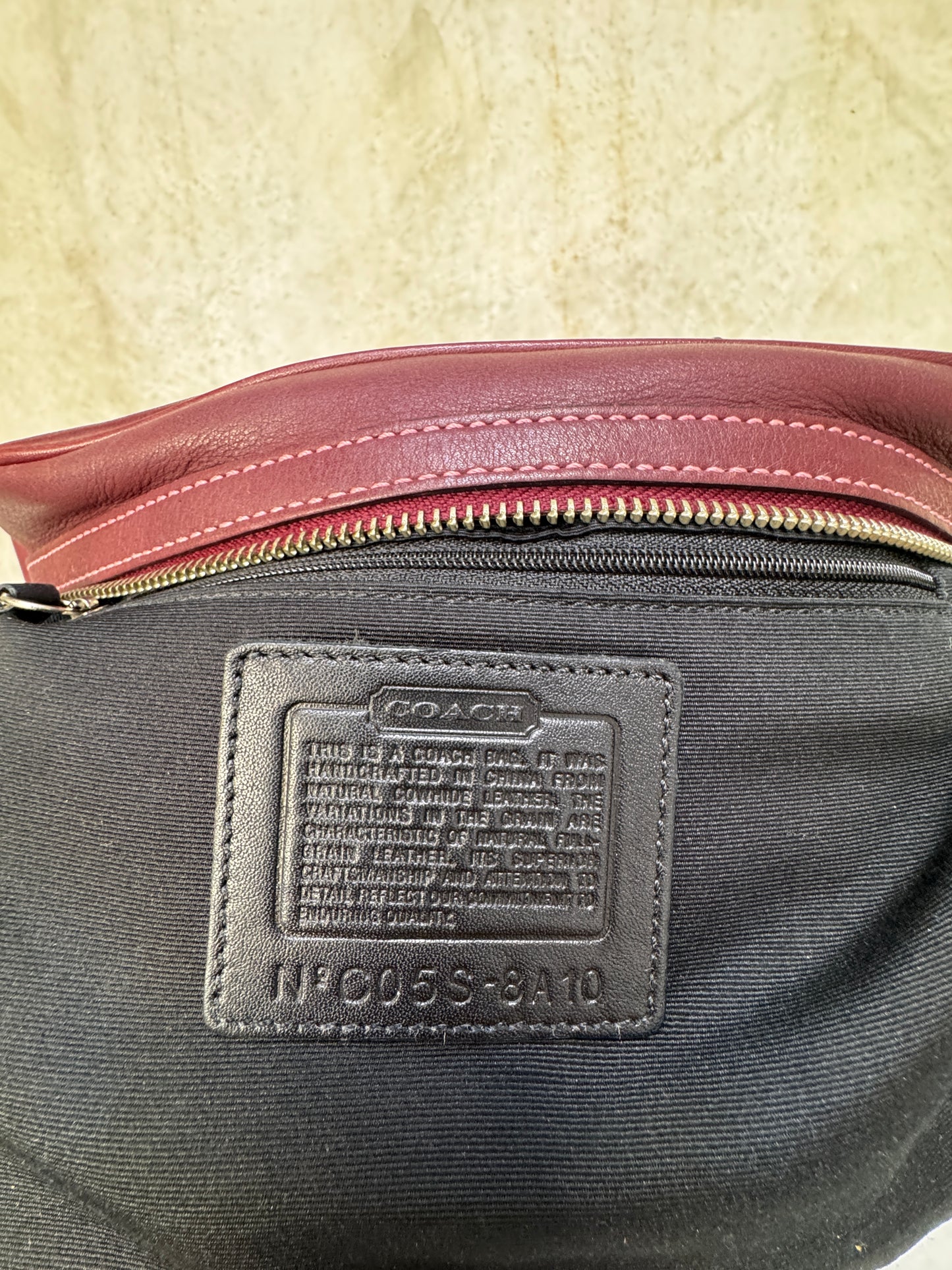 BURGUNDY VINTAGE COACH HANDBAG