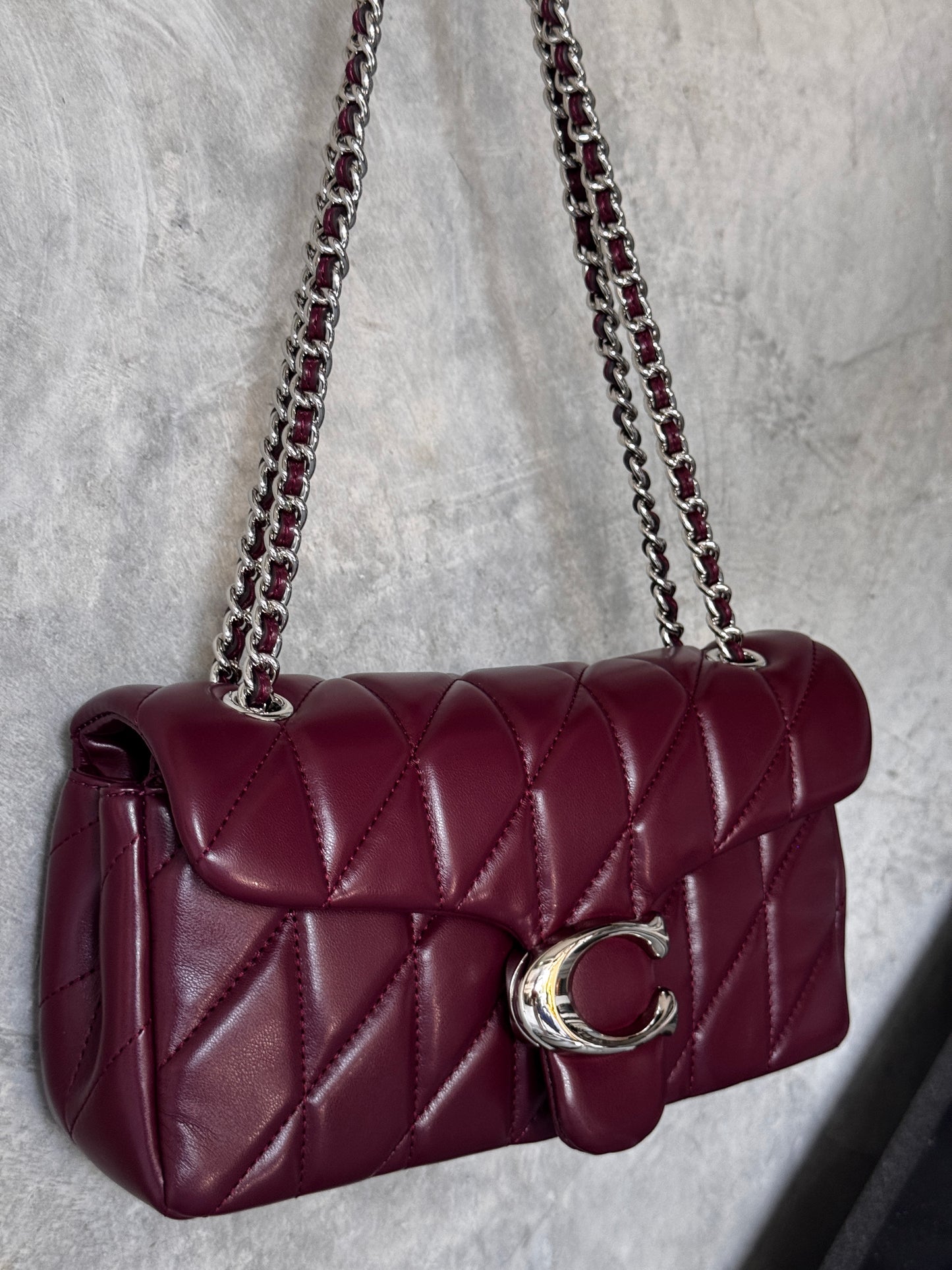 COACH TABBY 26 SHOULDER BAG BURGUNDY